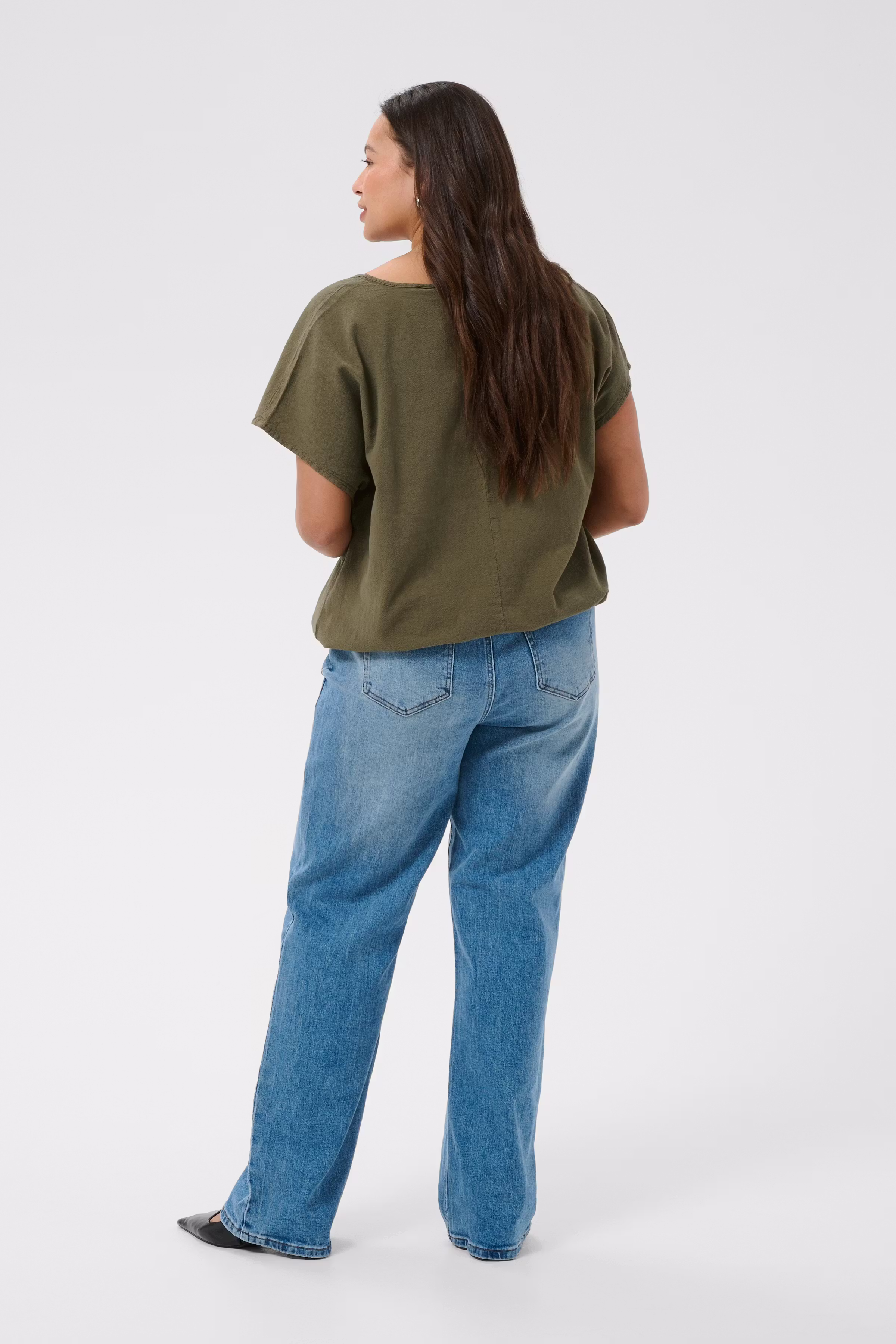 KCnana Blouse LOOKBOOK BACK 10583965-190511