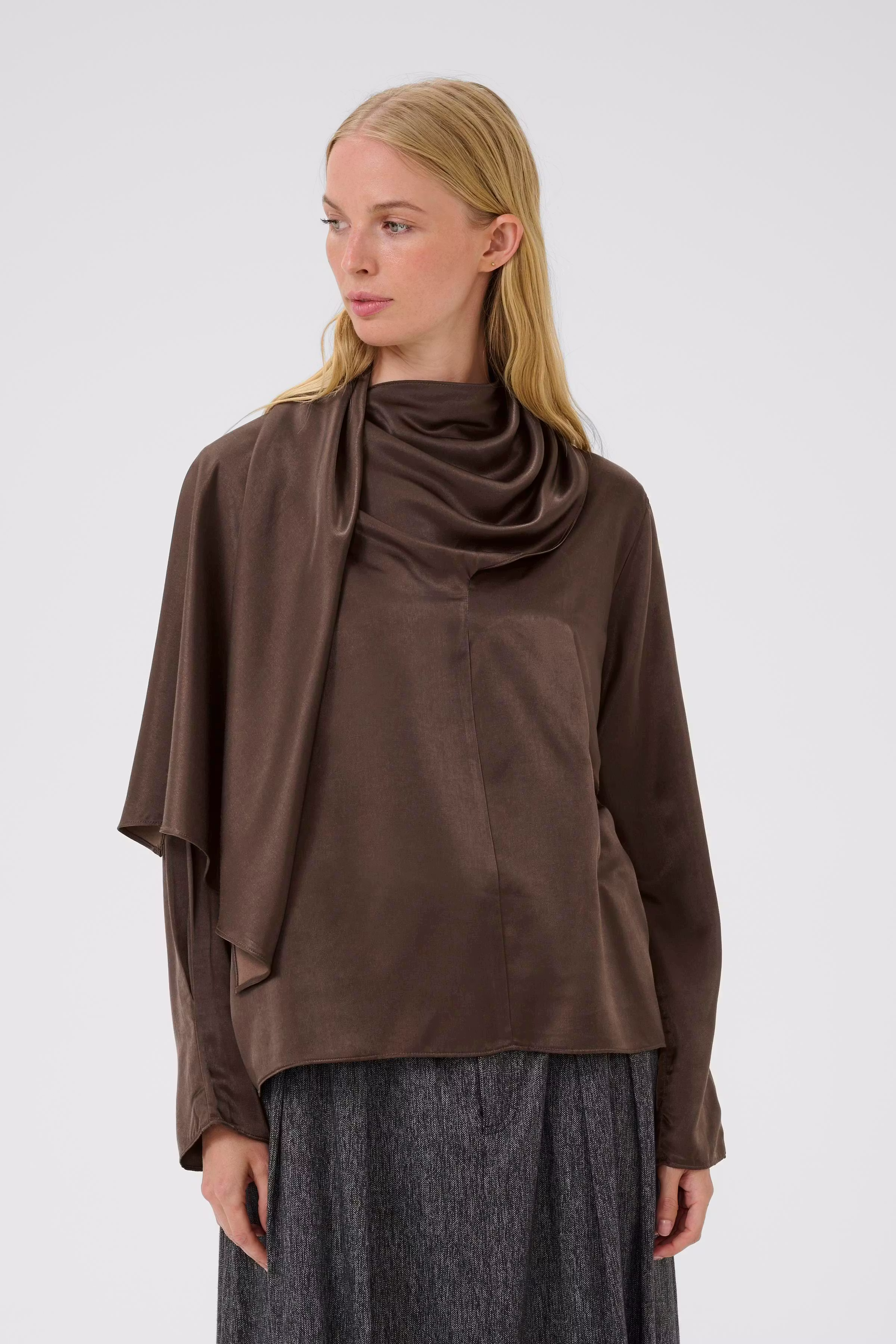 KBBlanca Bluse LOOKBOOK FRONT 10105632-191015