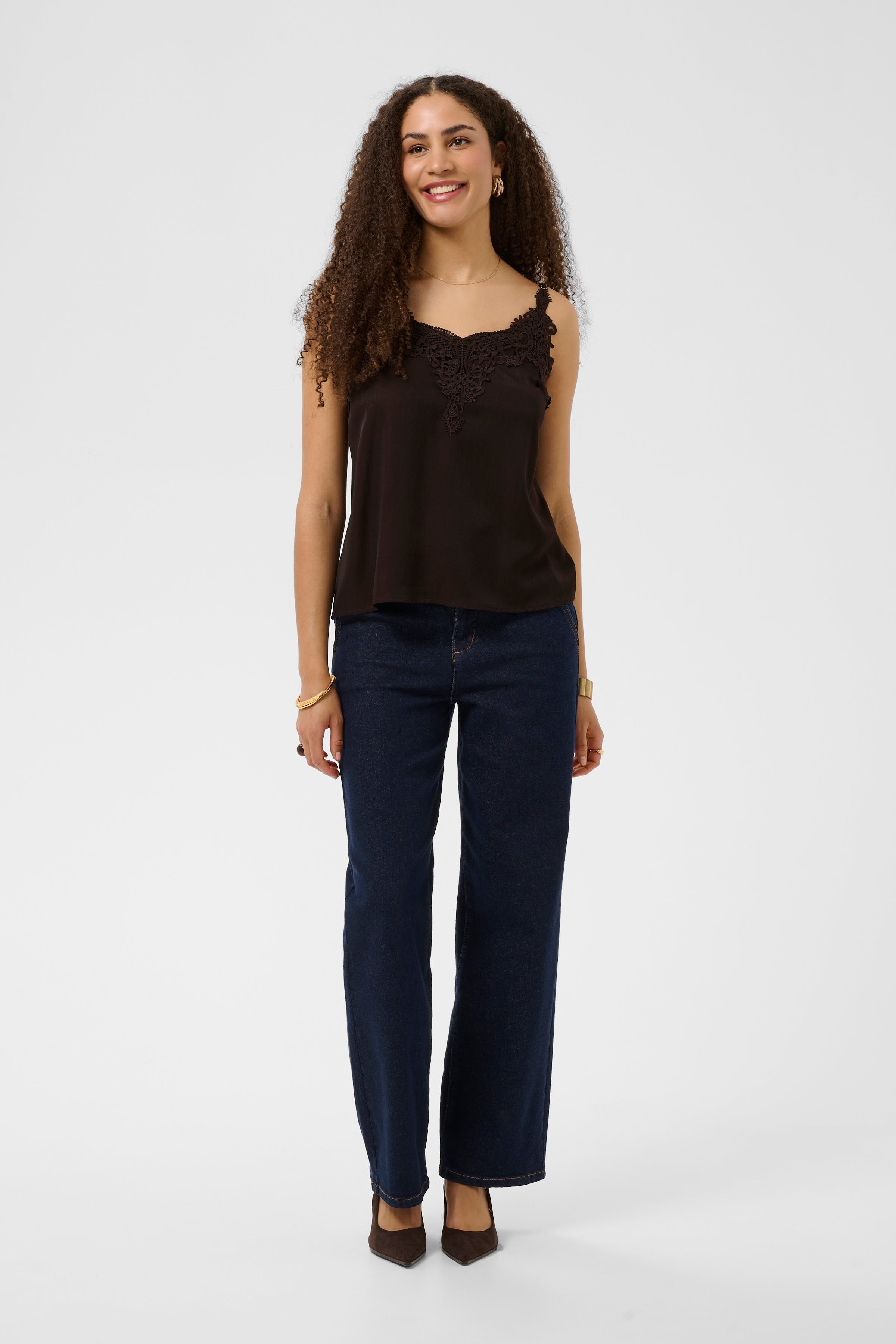 CRAnna Top LOOKBOOK FRONT 10611224-191016