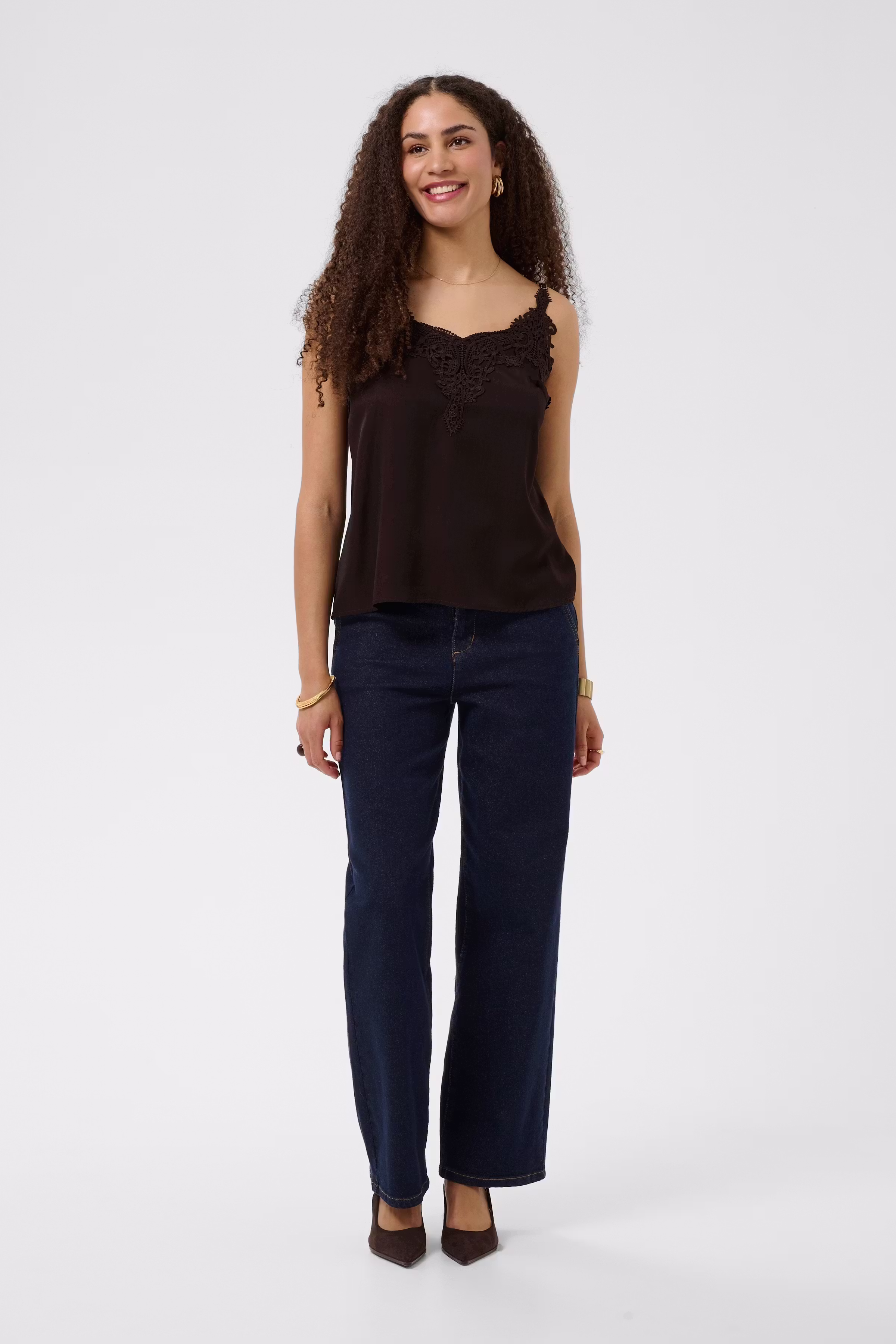 CRAnna Top LOOKBOOK FRONT 10611224-191016