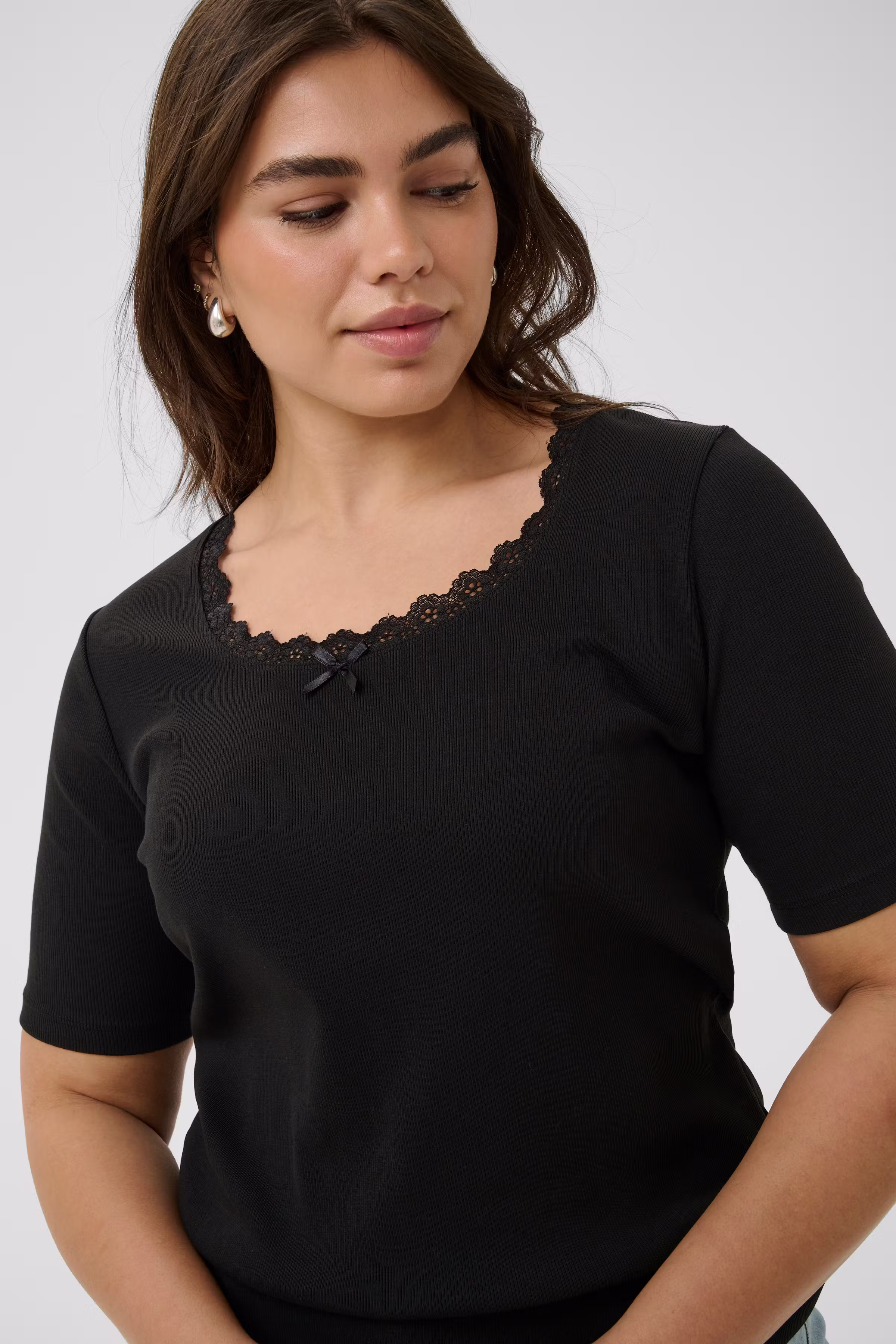 KCbritt T-shirt LOOKBOOK DETAIL 10582305-100121