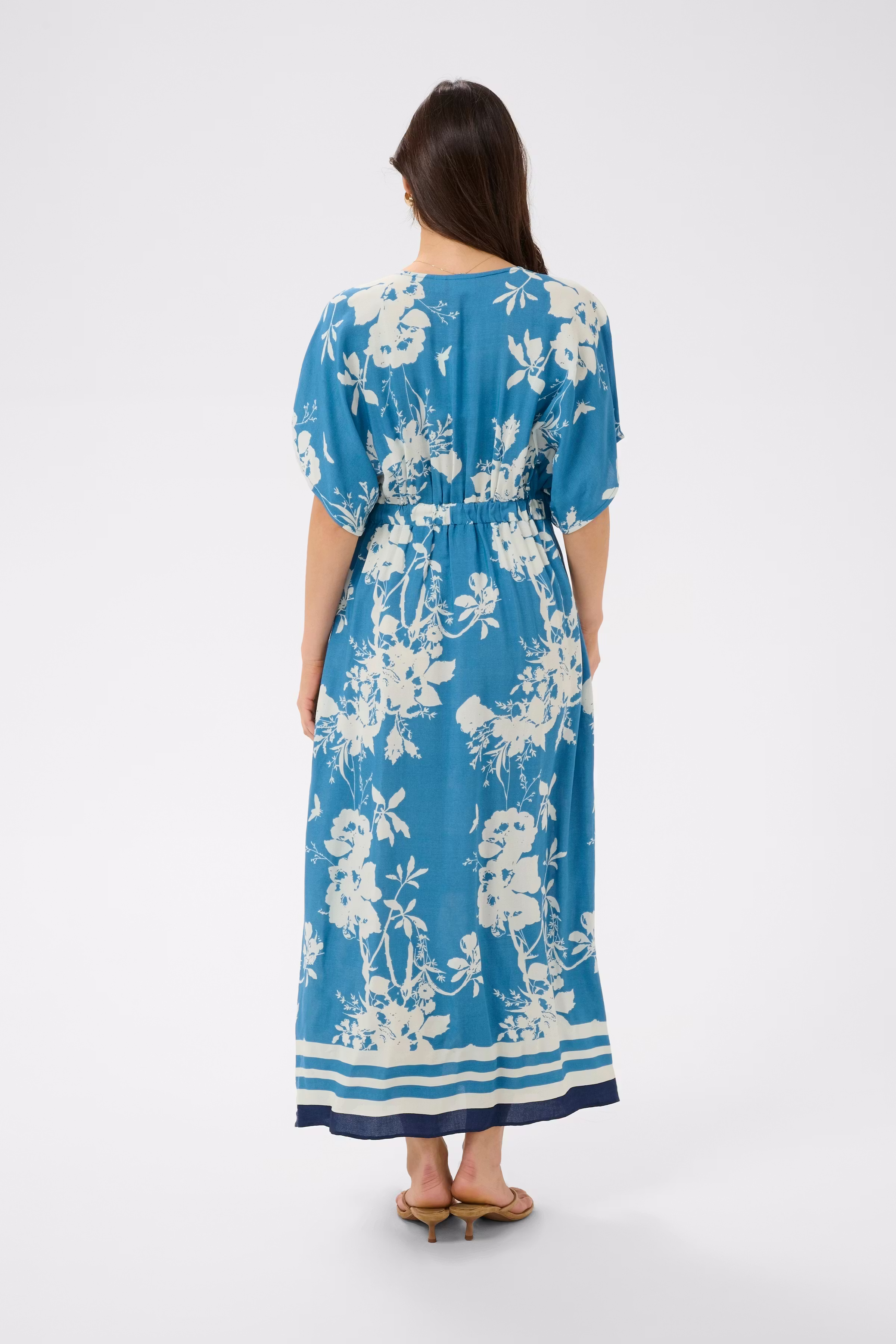 RashedaSZ Kjole LOOKBOOK BACK 30515064-304890