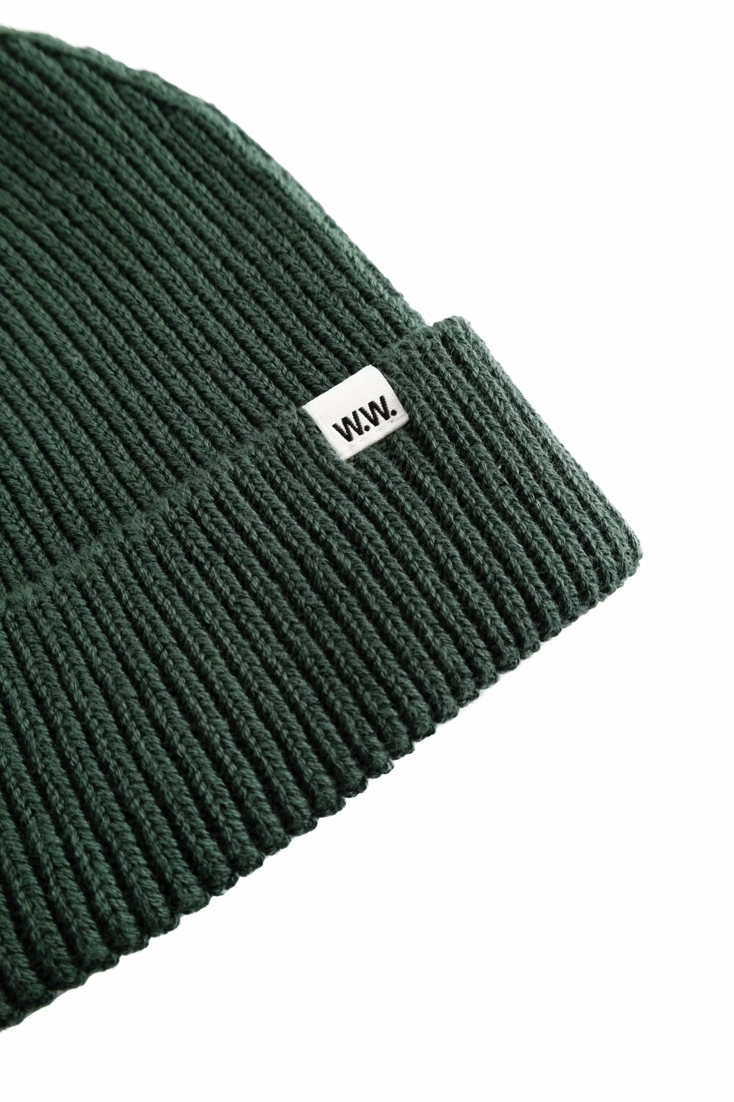 WWEddie beanie PACK DETAIL 30251647-194906