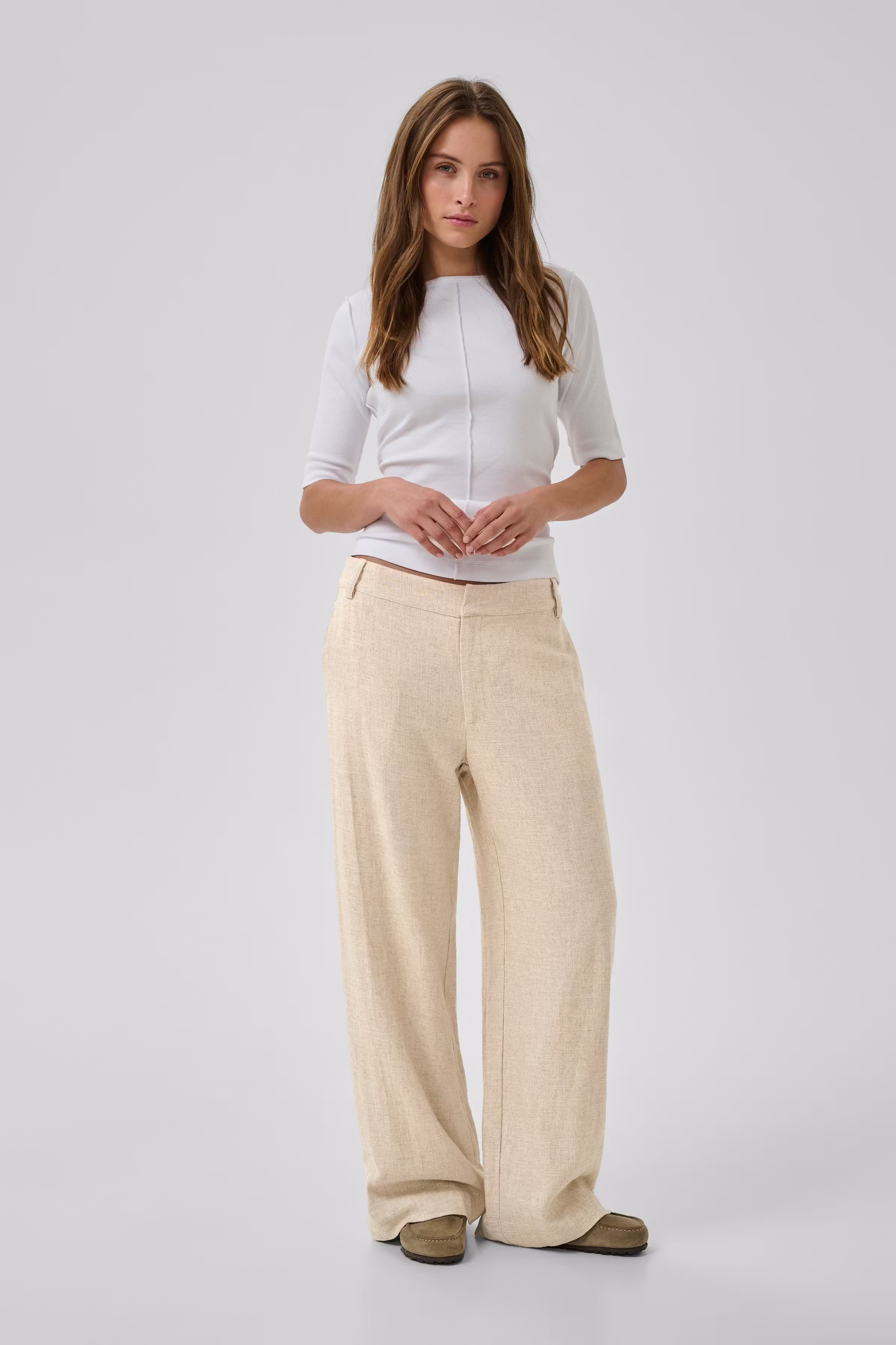LavitaMW Linen Trousers LOOKBOOK FRONT 10704735-1304011