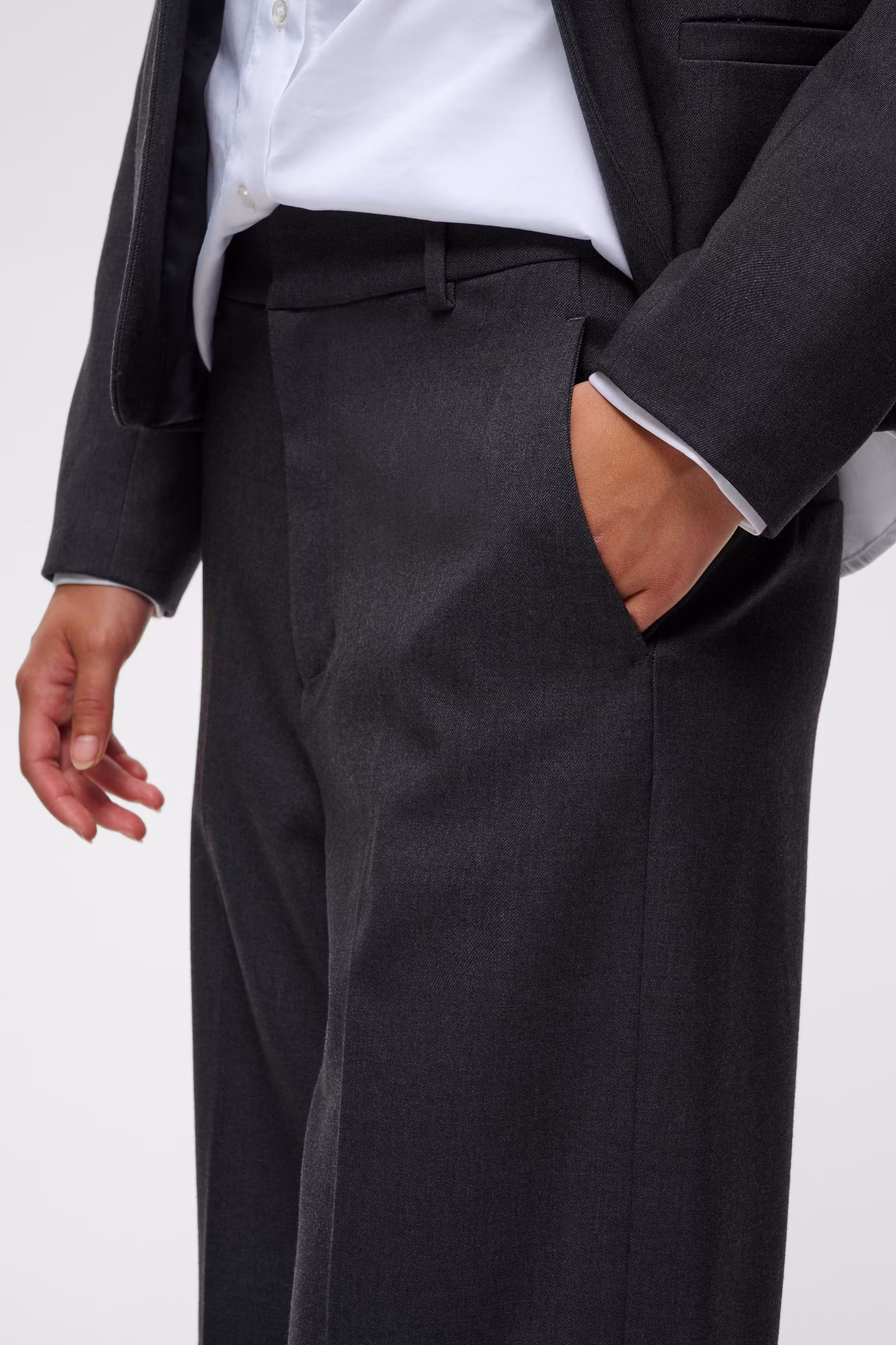 YuktaIW Trousers LOOKBOOK DETAIL 30111129-301744