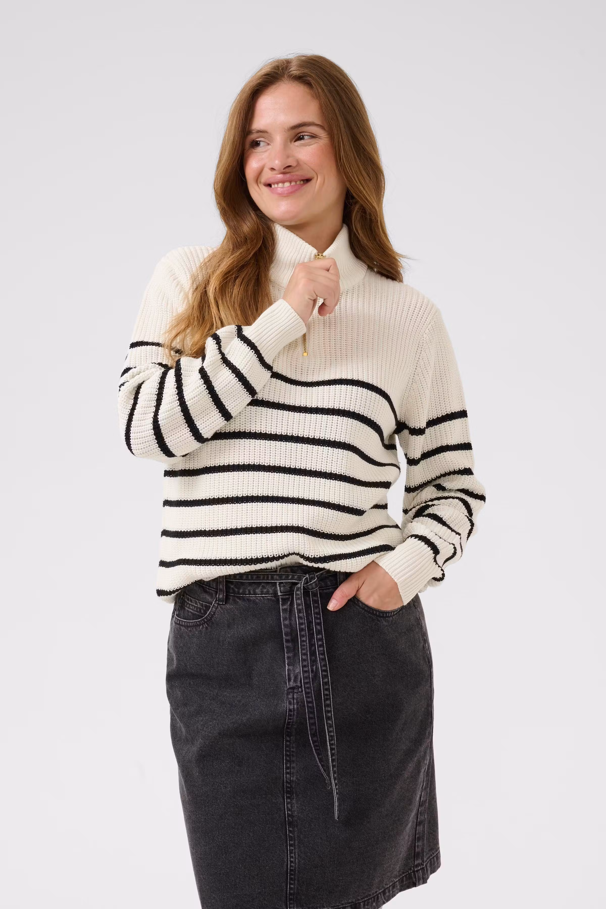 KAlioa Pullover LOOKBOOK FRONT 10506116-101820