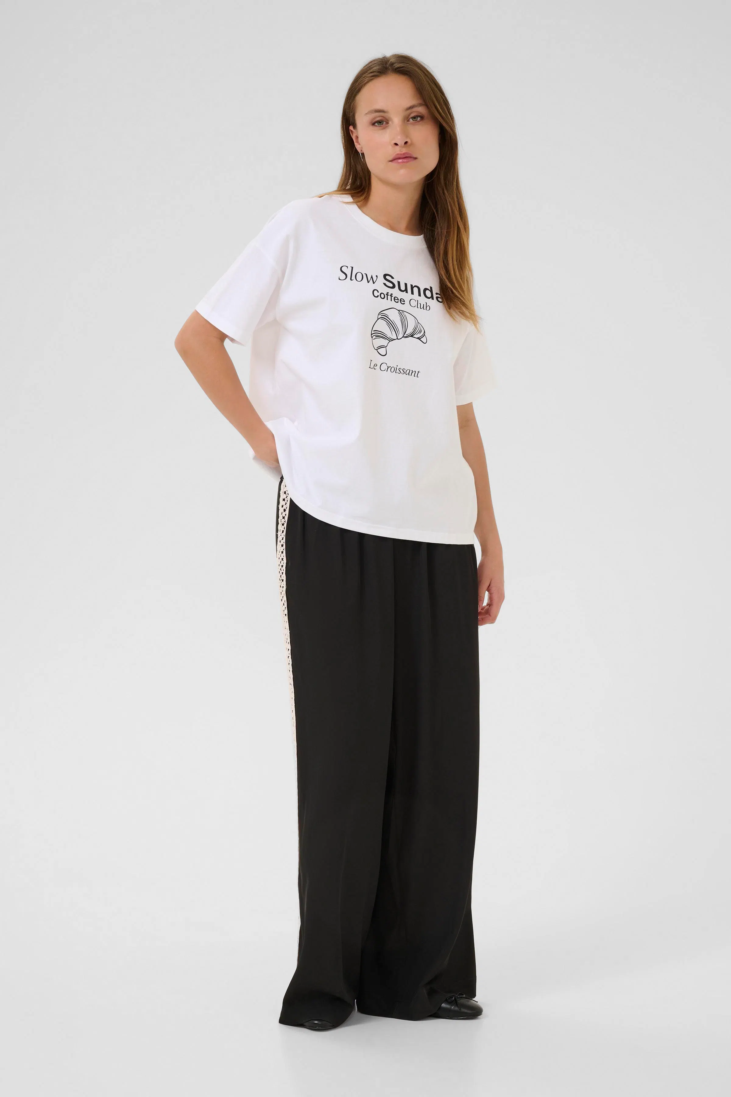 KAelly T-shirt LOOKBOOK FRONT 10510666-110601