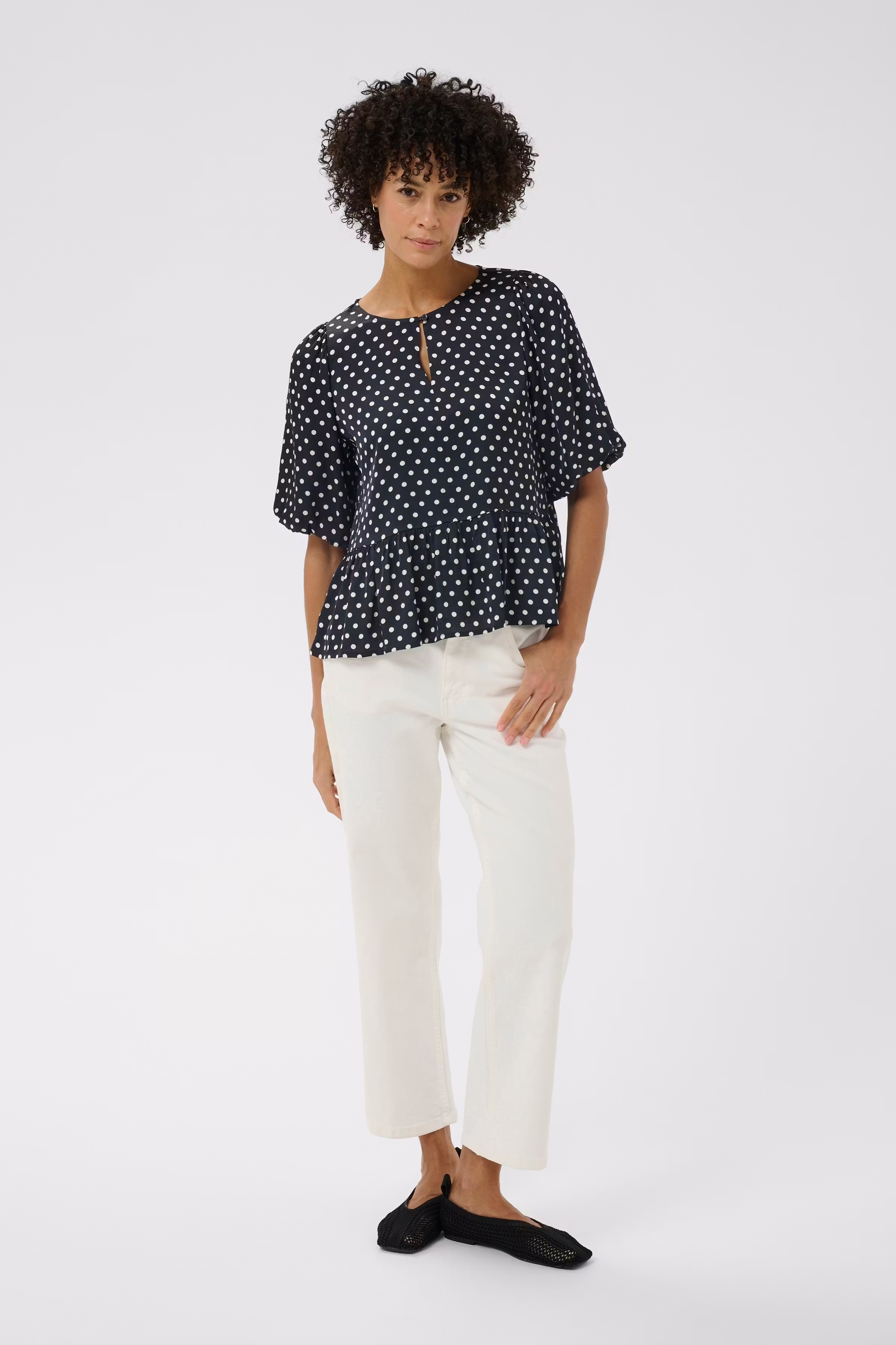 AzeliaPW Blouse LOOKBOOK FRONT 30310421-305183