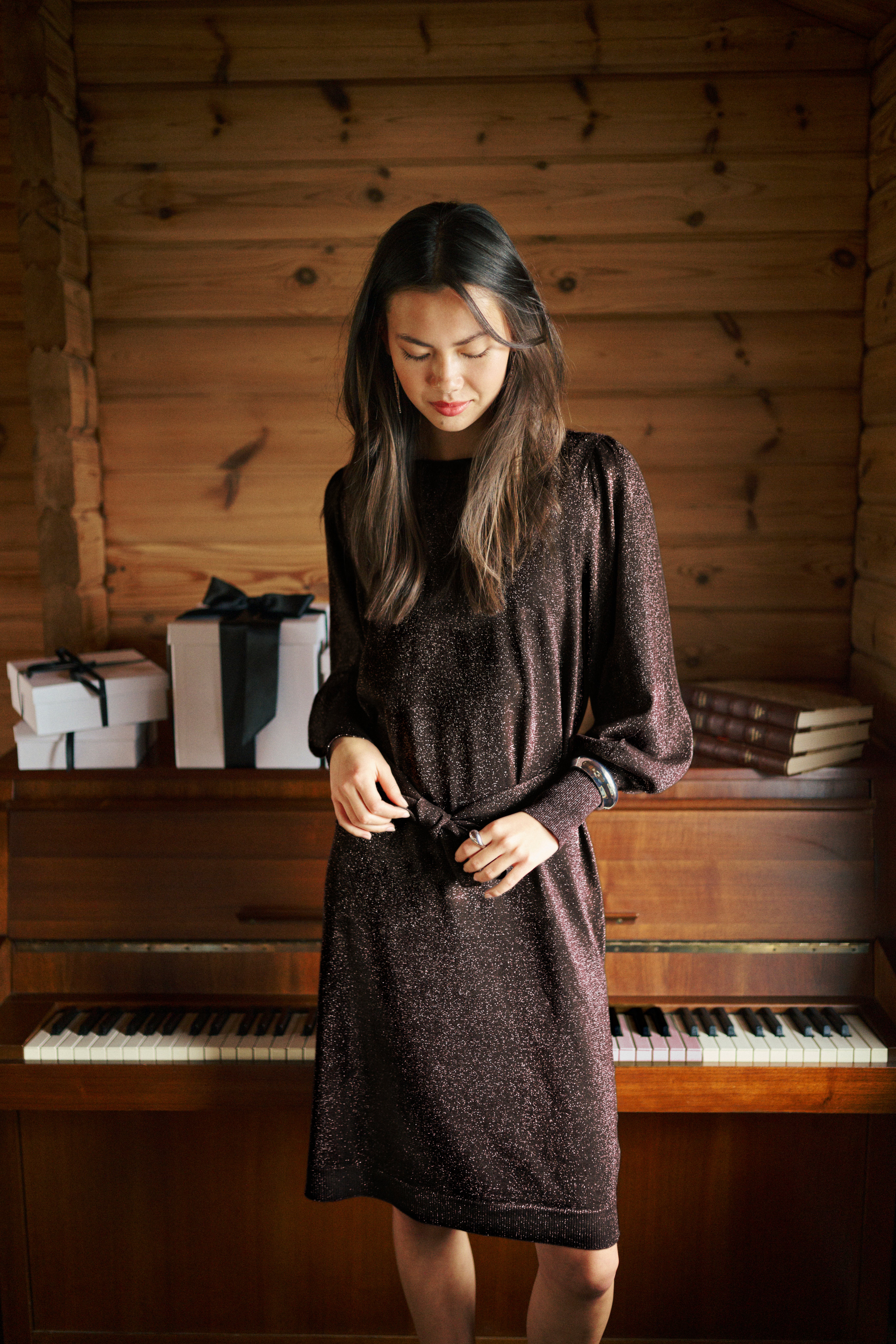 KAregina Glitzer Strickkleid LOCATION NONE 10511017-191111