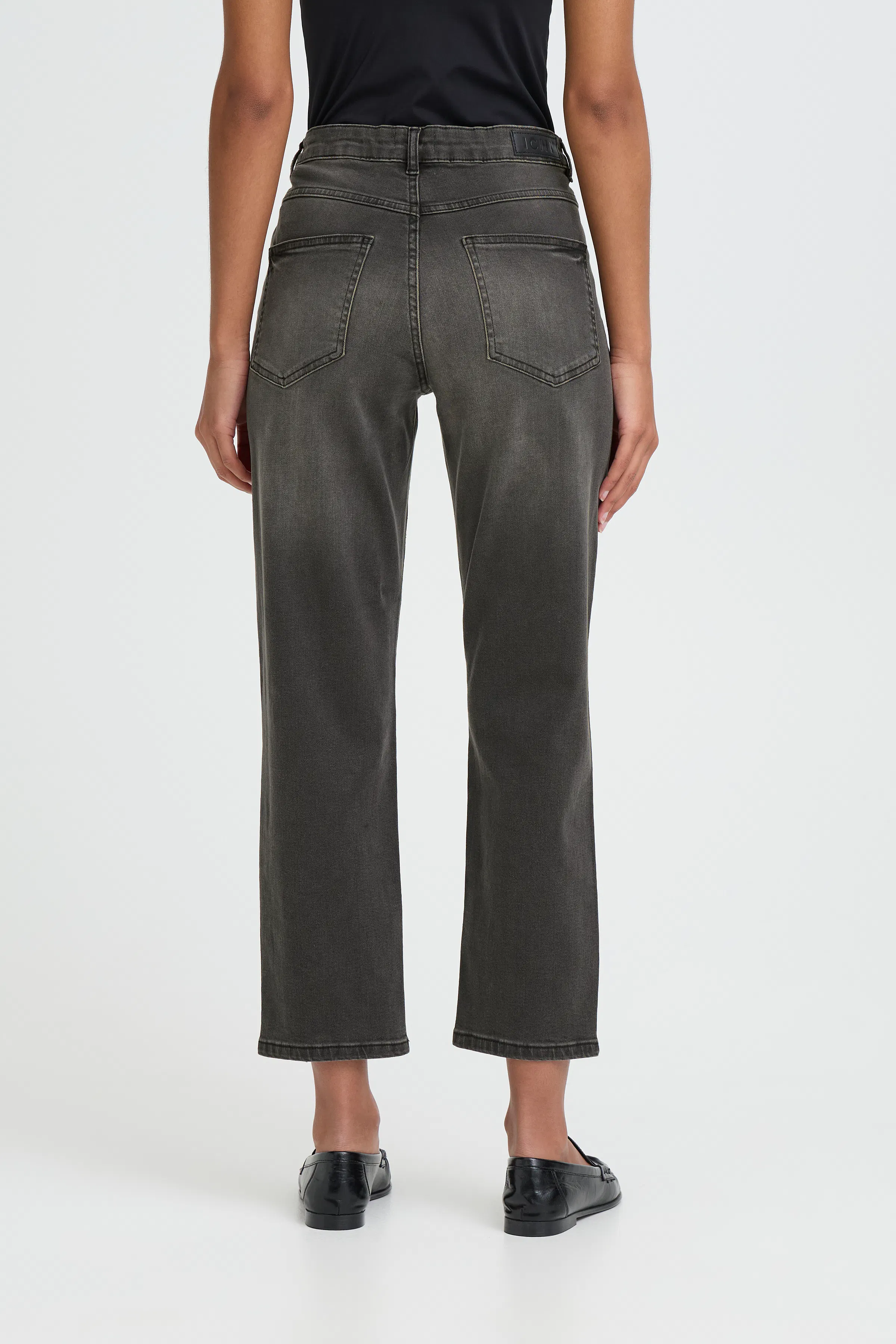 IHTWIGGY RAVEN Jeans LOOKBOOK BACK 20110967-19071