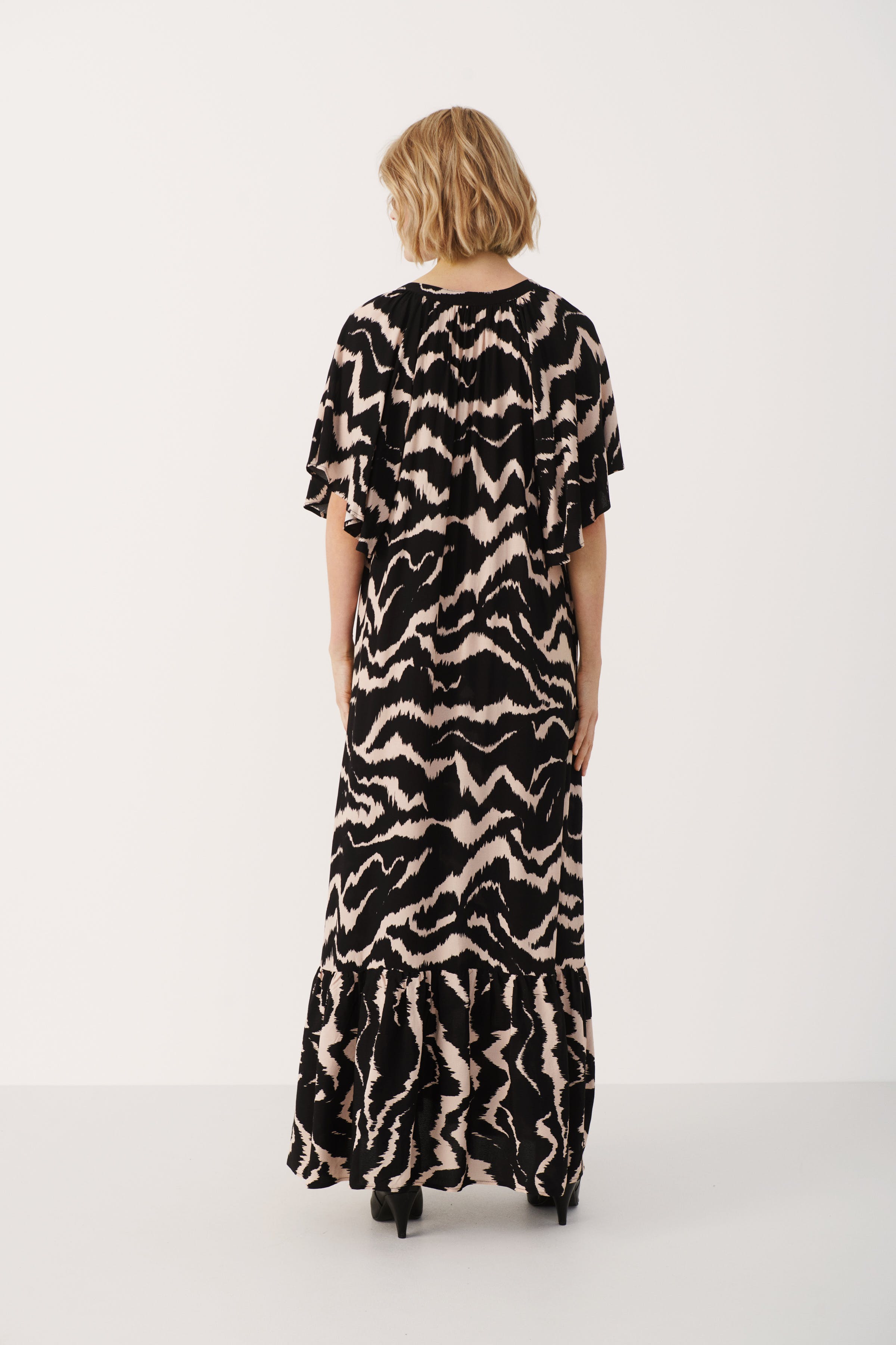 OtheniaPW Kjole LOOKBOOK BACK 30306981-301431