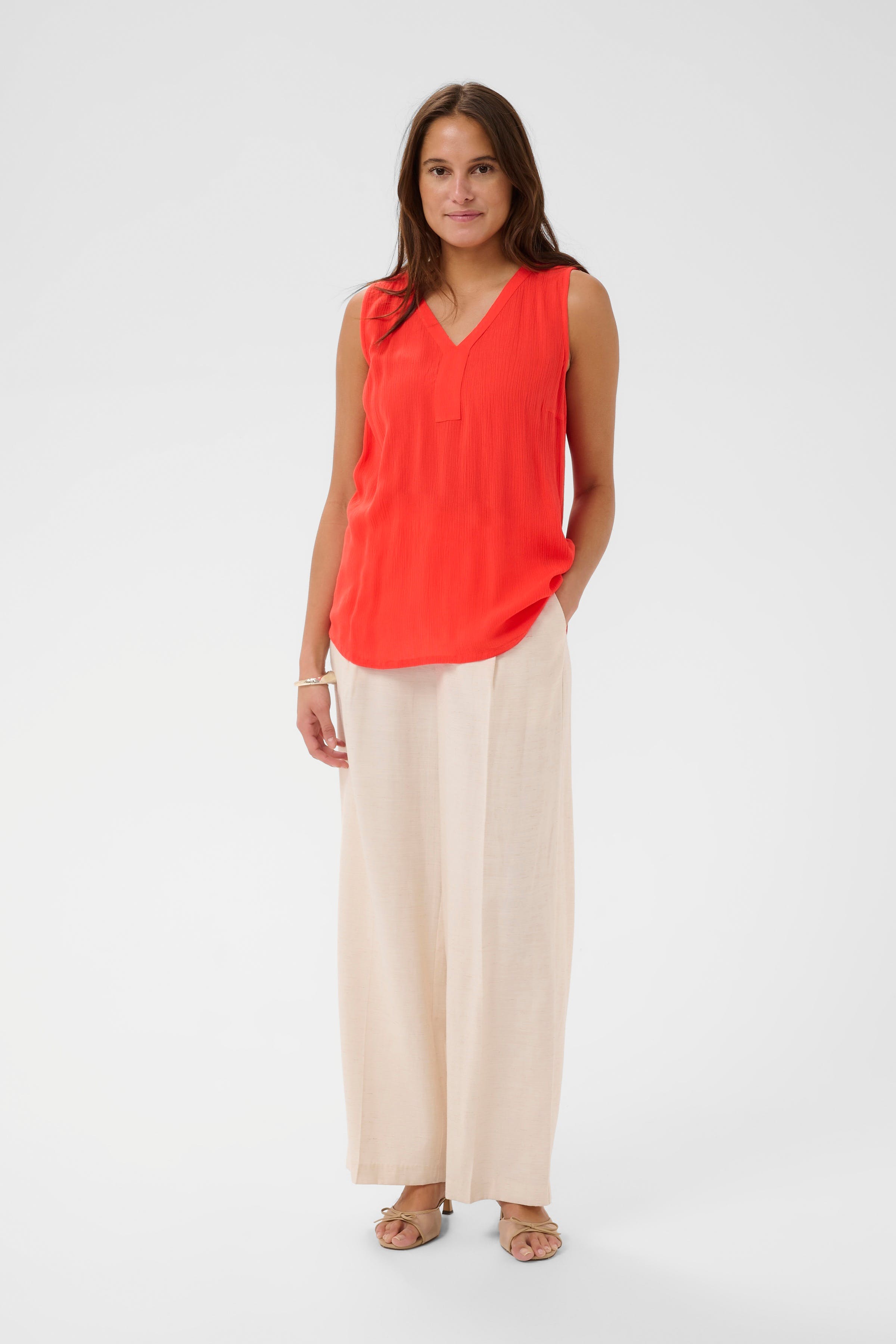 Amber Bluse LOOKBOOK FRONT 501035-171664