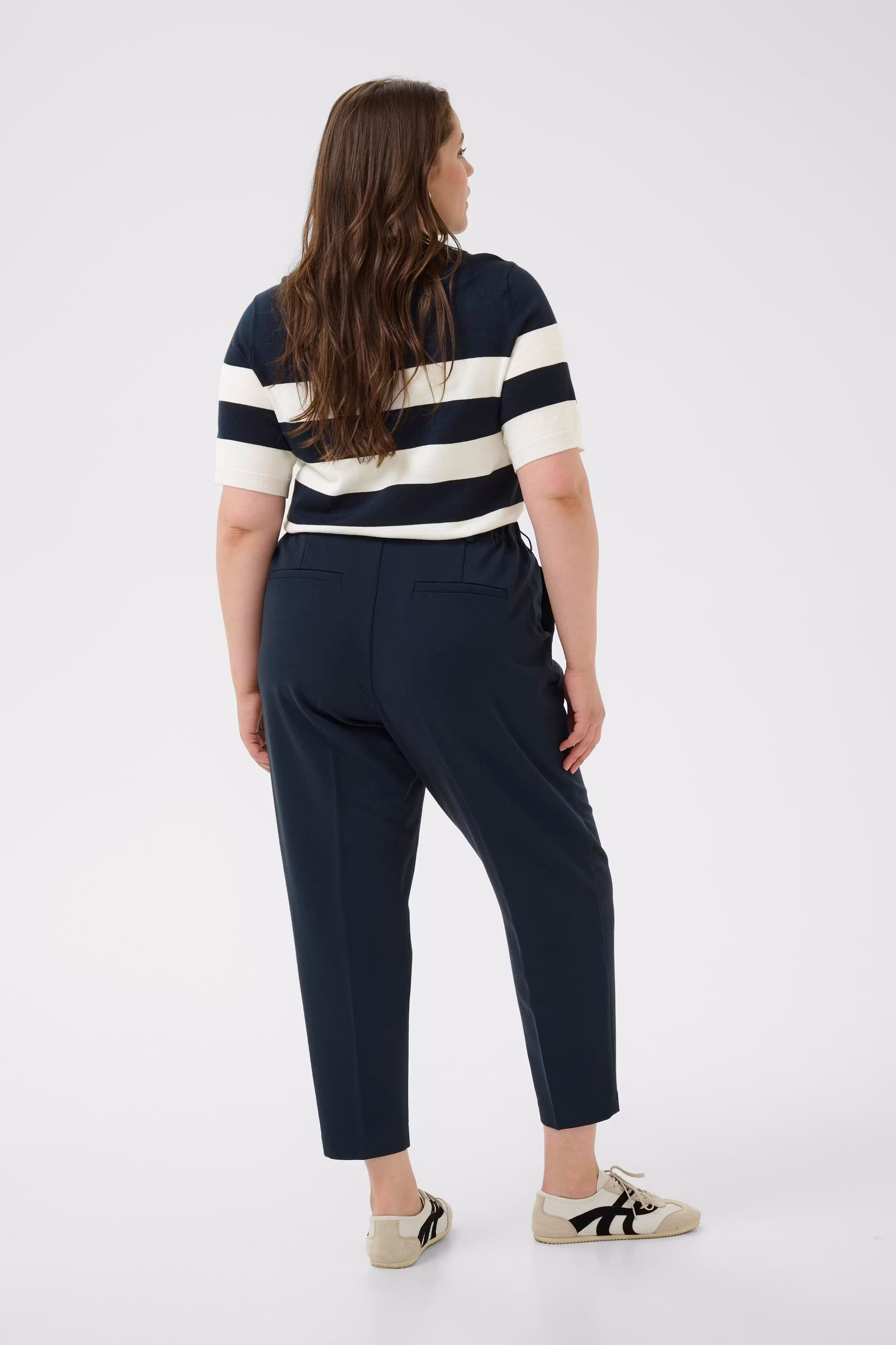 KClizzy Pullover LOOKBOOK BACK 10582914-108979