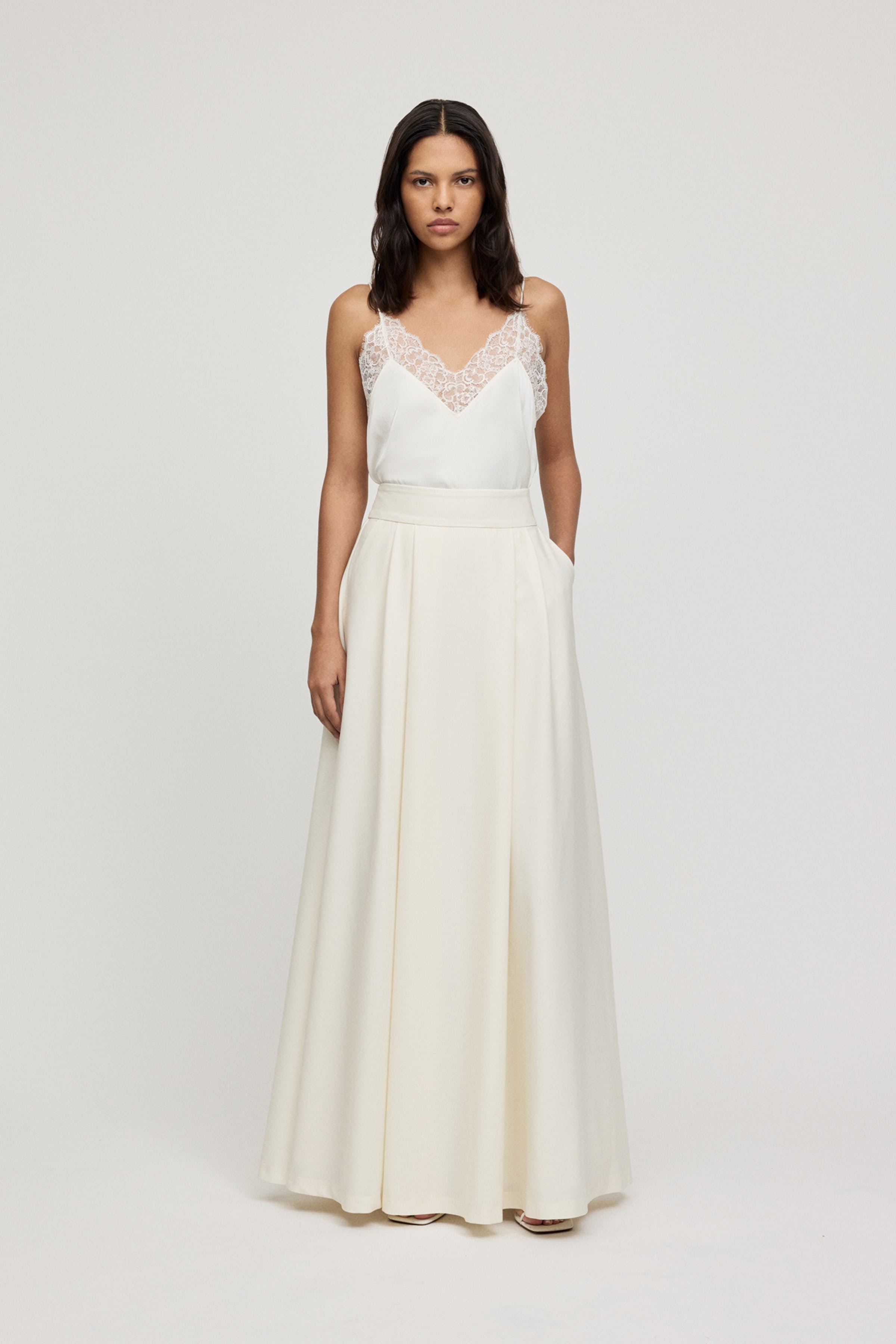 IOSusanna Skirt LOOKBOOK FRONT 30600438-WH010