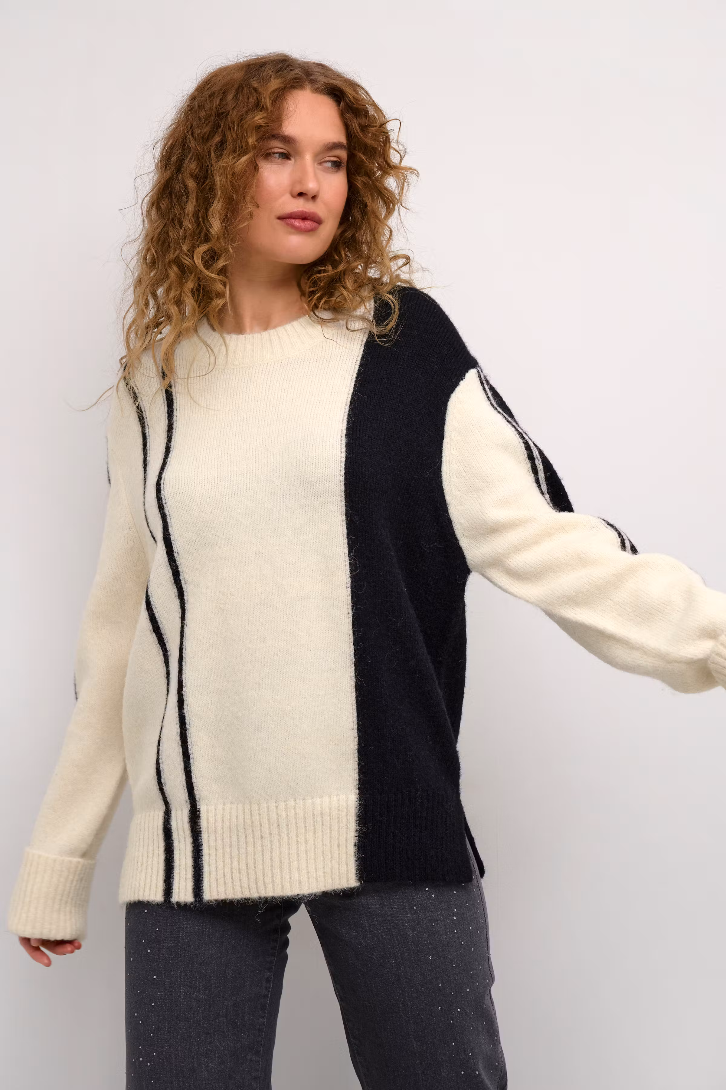 CUreese Pullover LOOKBOOK FRONT 50111242-106688