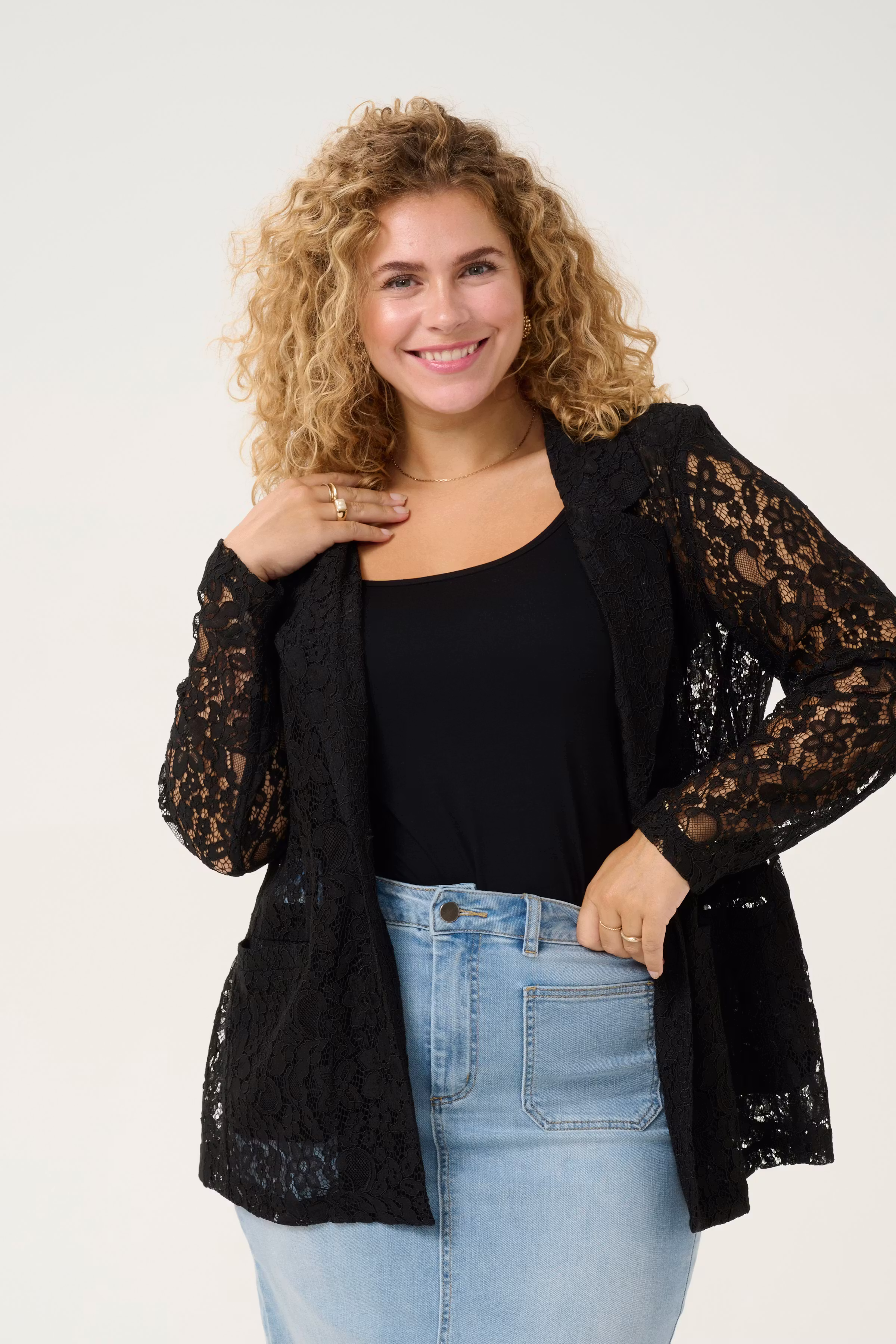 KClorani Blazer LOOKBOOK FRONT 10583218-100121