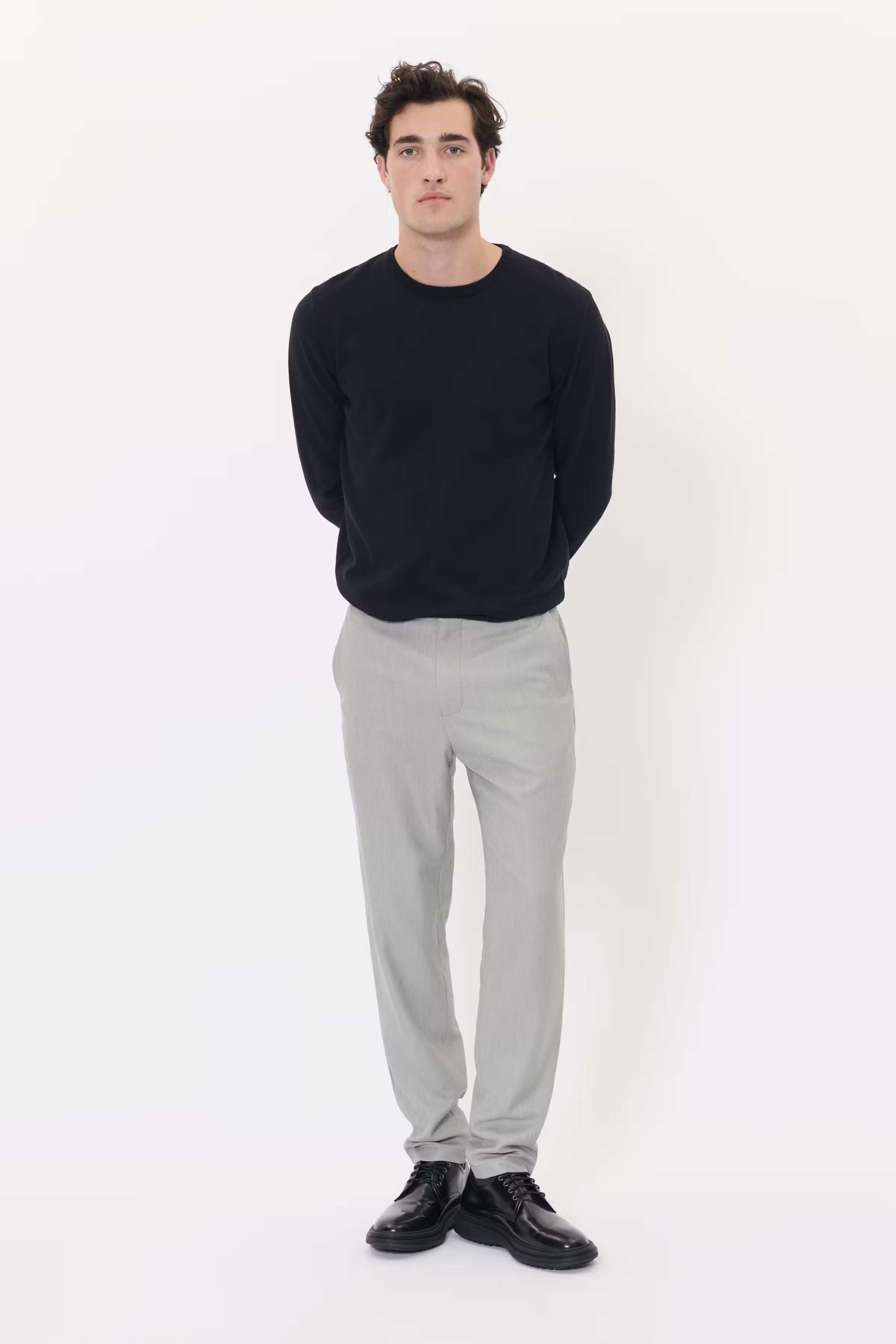 MAliam Bukser LOOKBOOK FRONT 30208152-300272