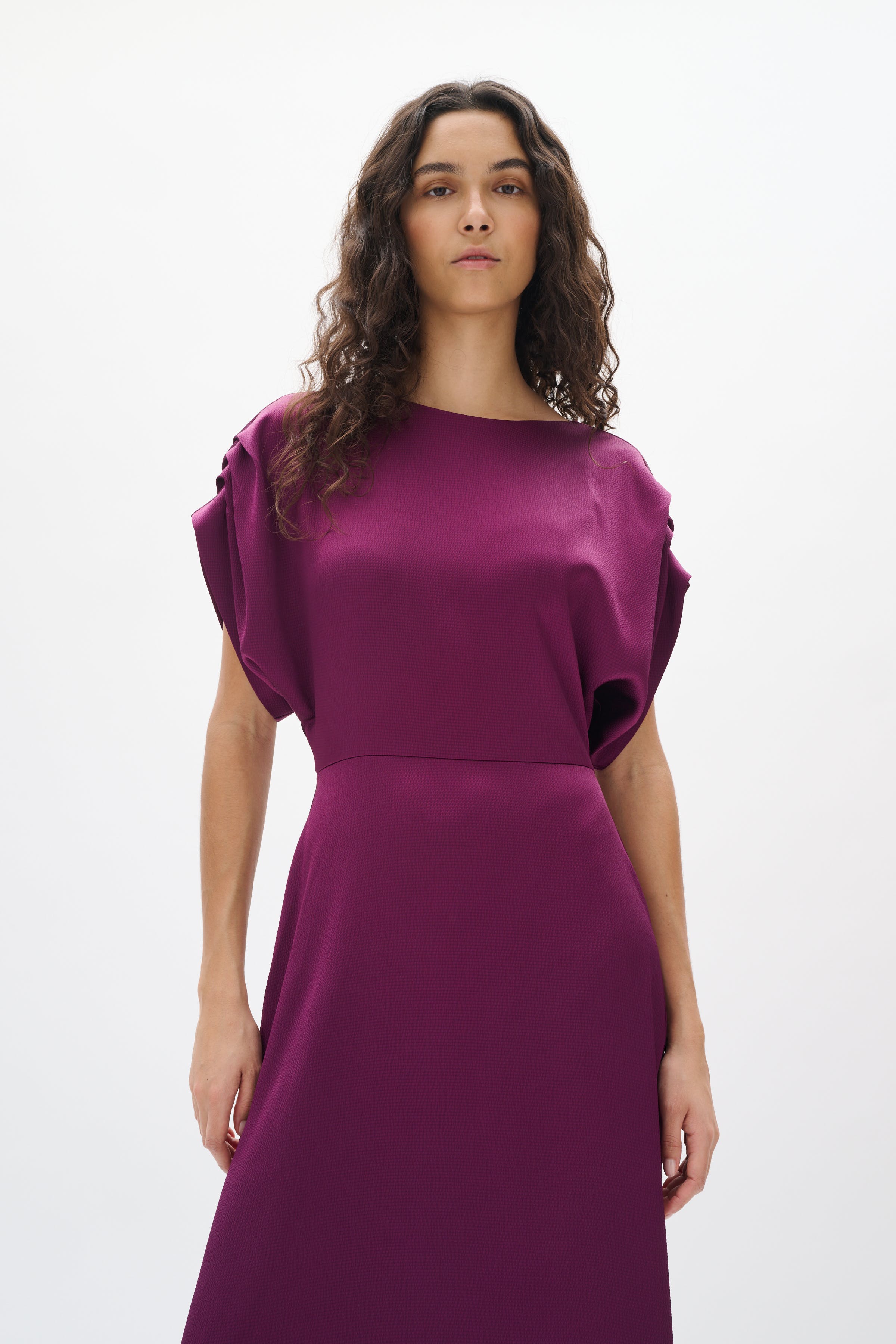 DakariIW Klänning LOOKBOOK FRONT 30110837-192429