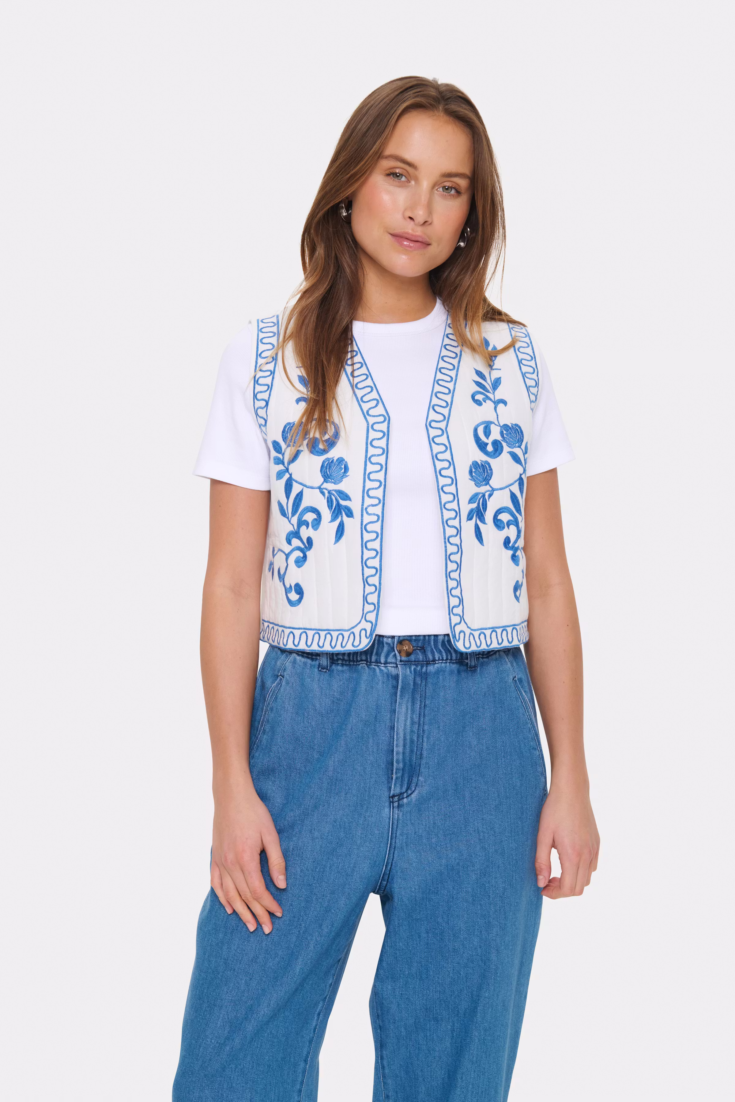 KildaSZ Vest LOOKBOOK FRONT 30514056-110605