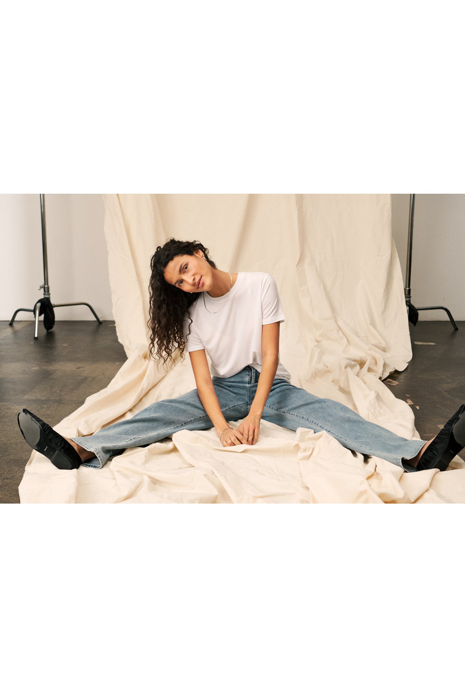 AdeliaSZ T-shirt LOCATION NONE 30511755-110601