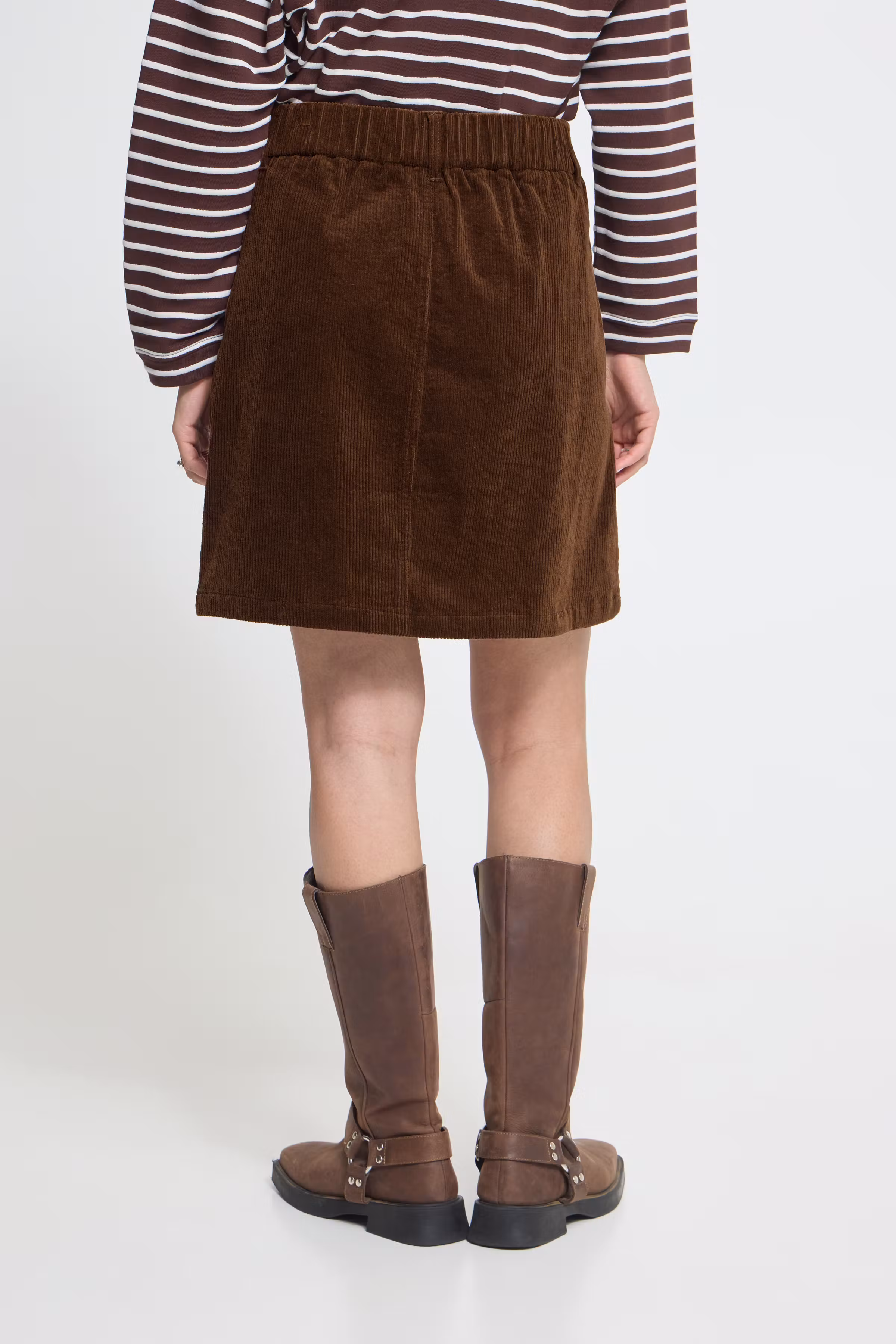 IHMITANA Rock LOOKBOOK BACK 20127585-190916