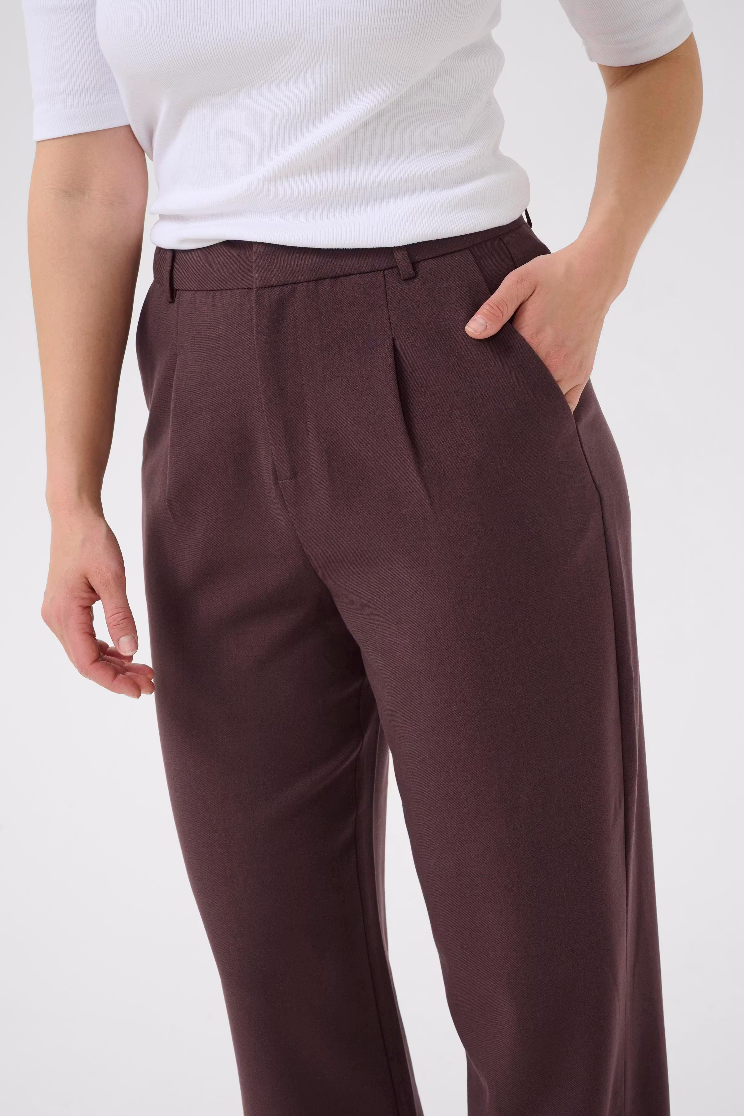 KAmerle Hose LOOKBOOK DETAIL 10504769-191619