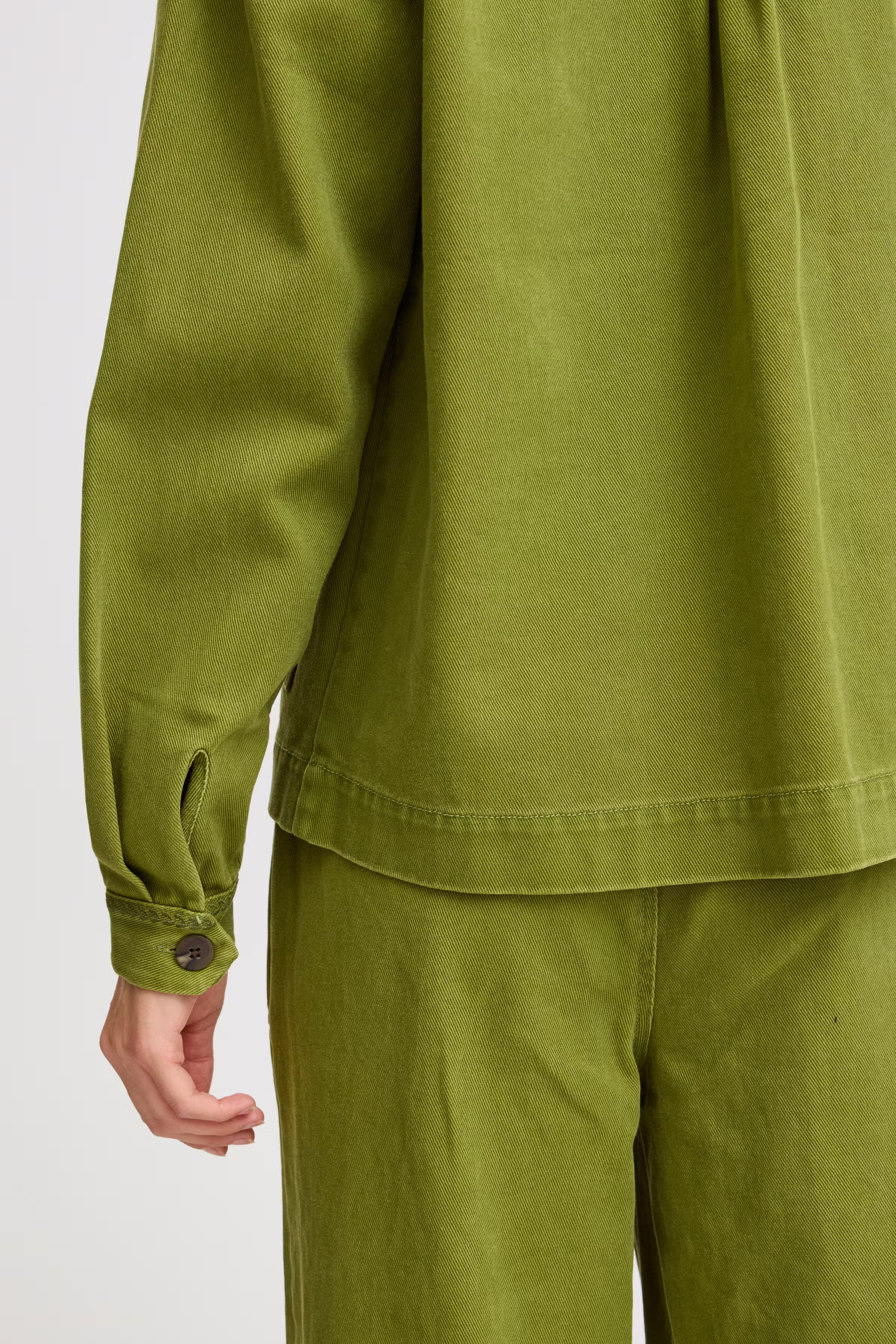 IRVANDRA Casual Jacke LOOKBOOK DETAIL 20121660-180228
