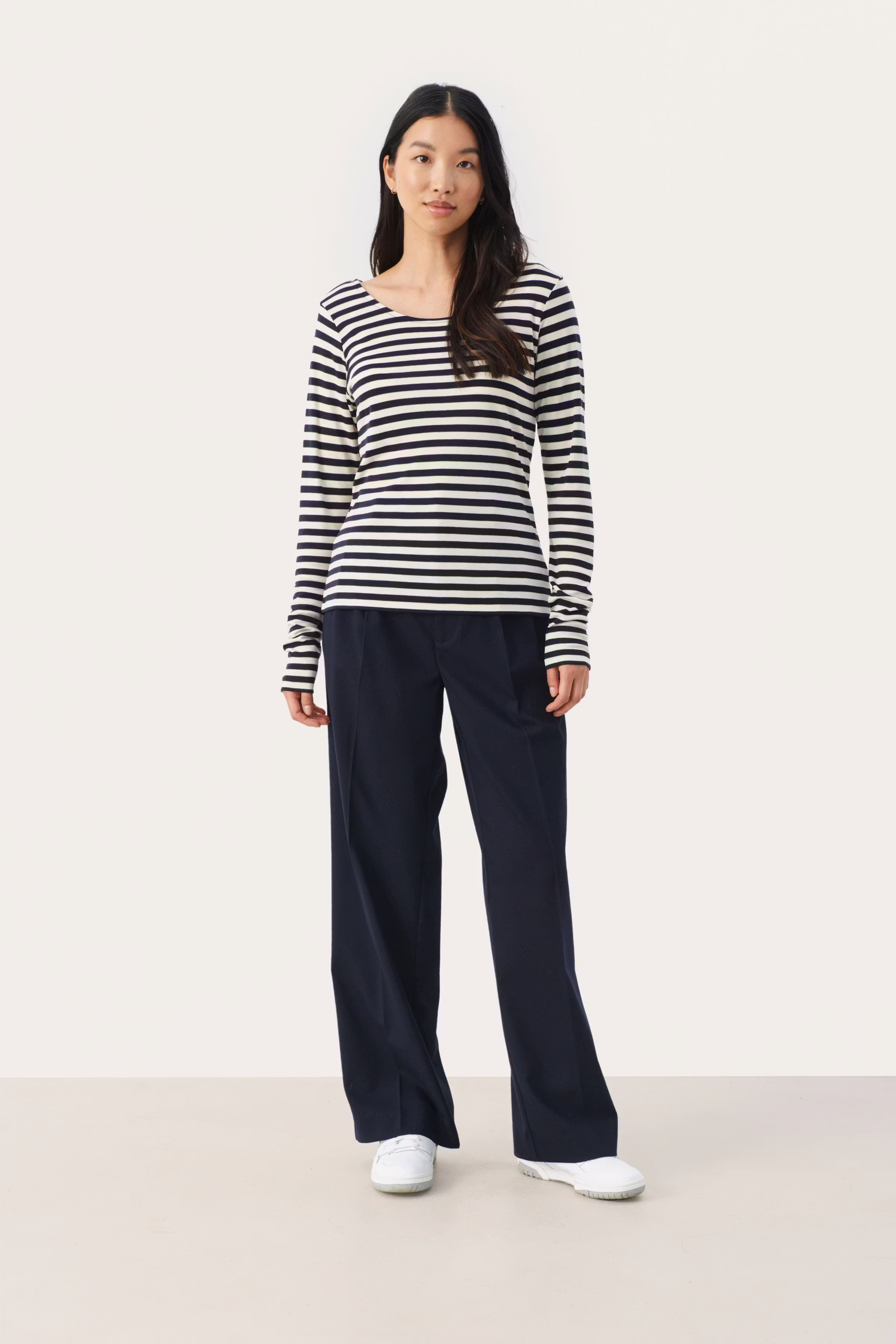 FanneysPW Langærmet t-shirt LOOKBOOK FRONT 30308507-302615