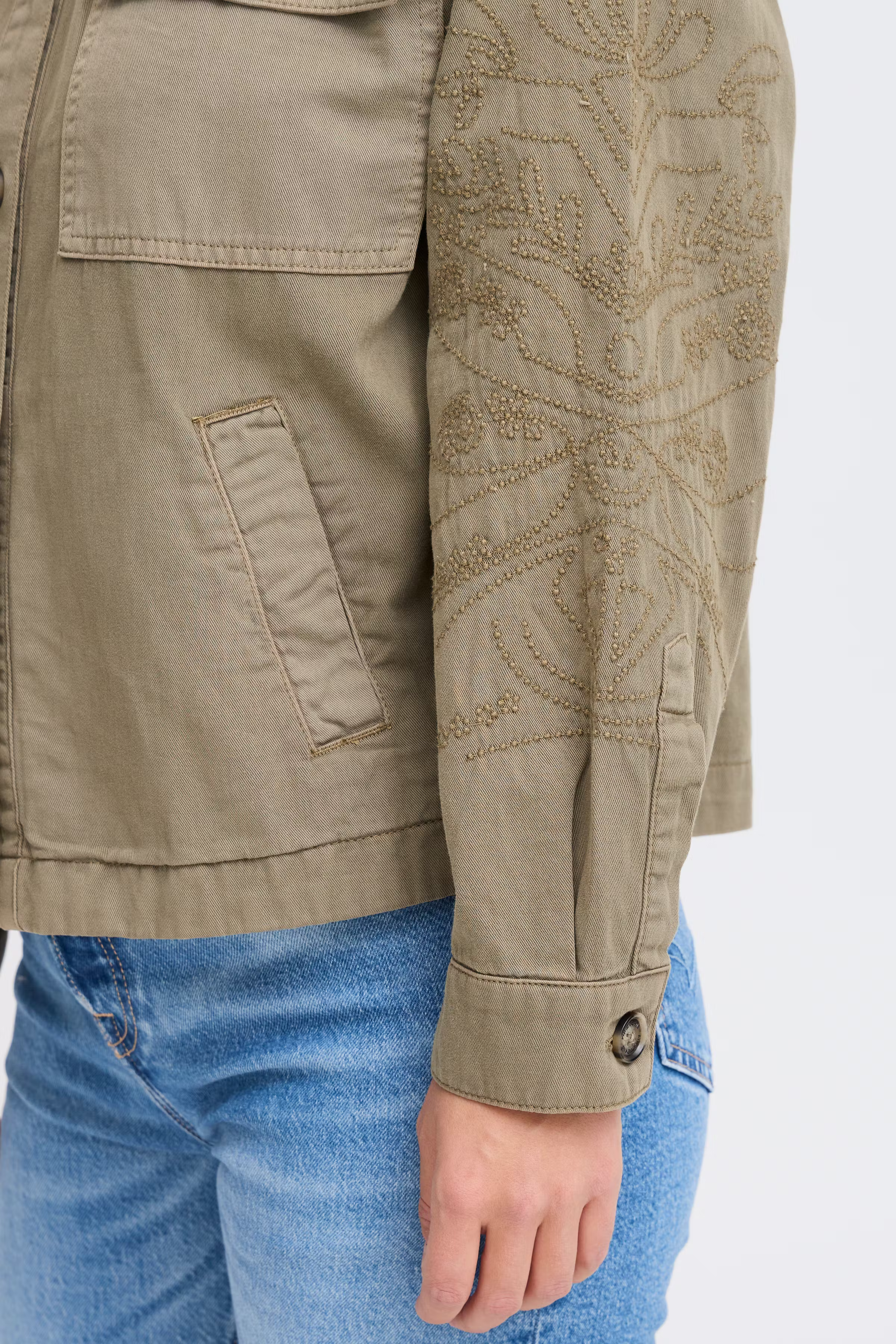 Jas LOOKBOOK DETAIL 50208731-180617