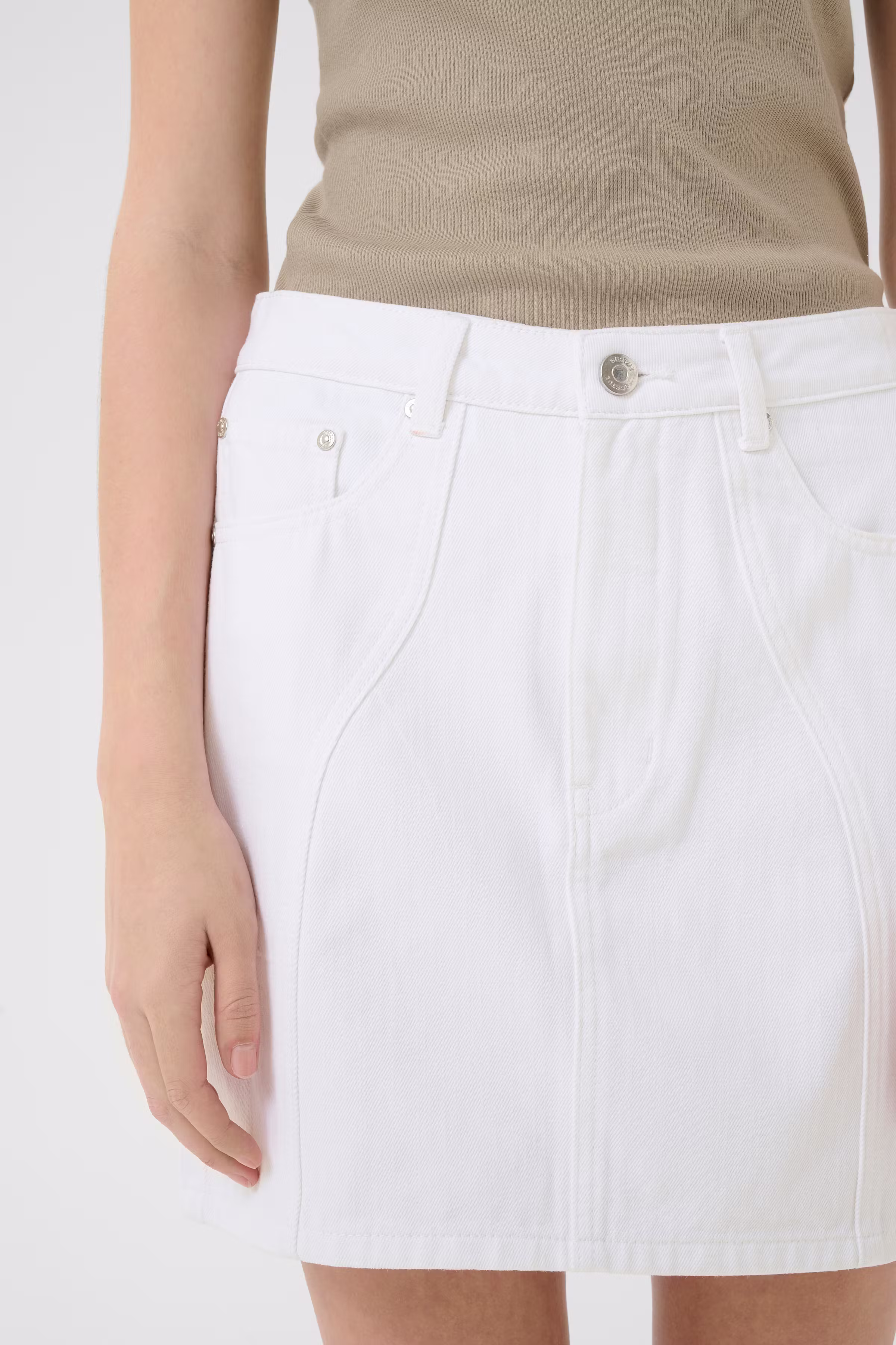 GZasher Skirt LOOKBOOK DETAIL 10910524-110601