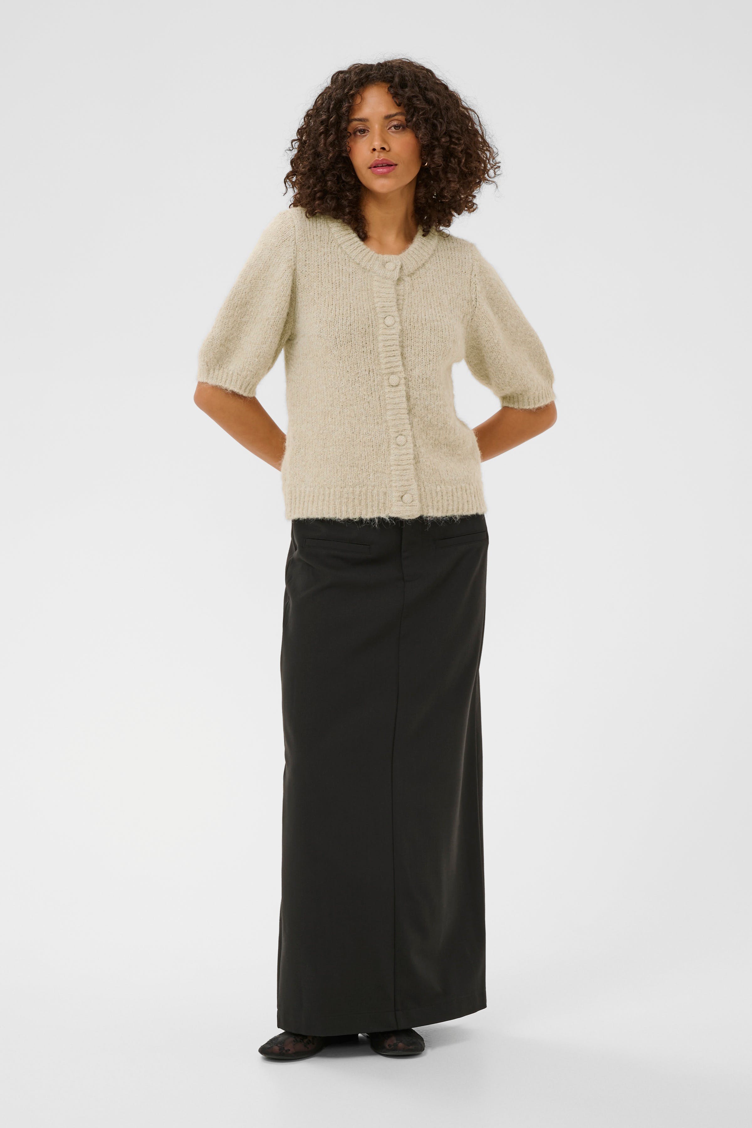 KAemelie Cardigan LOOKBOOK FRONT 10511065-1513051