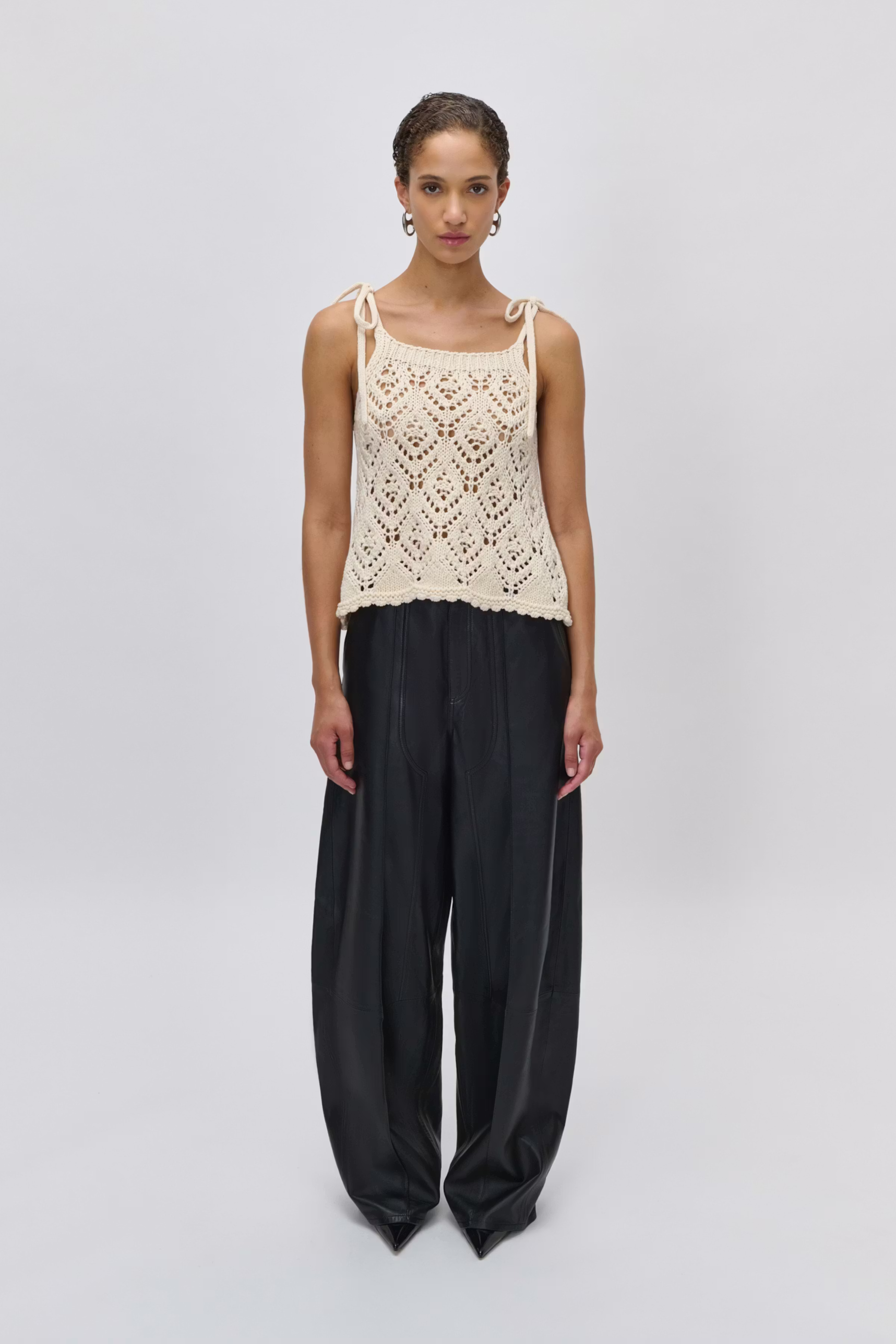 FHELIPPA TOP LOOKBOOK FRONT 30600606-WH022