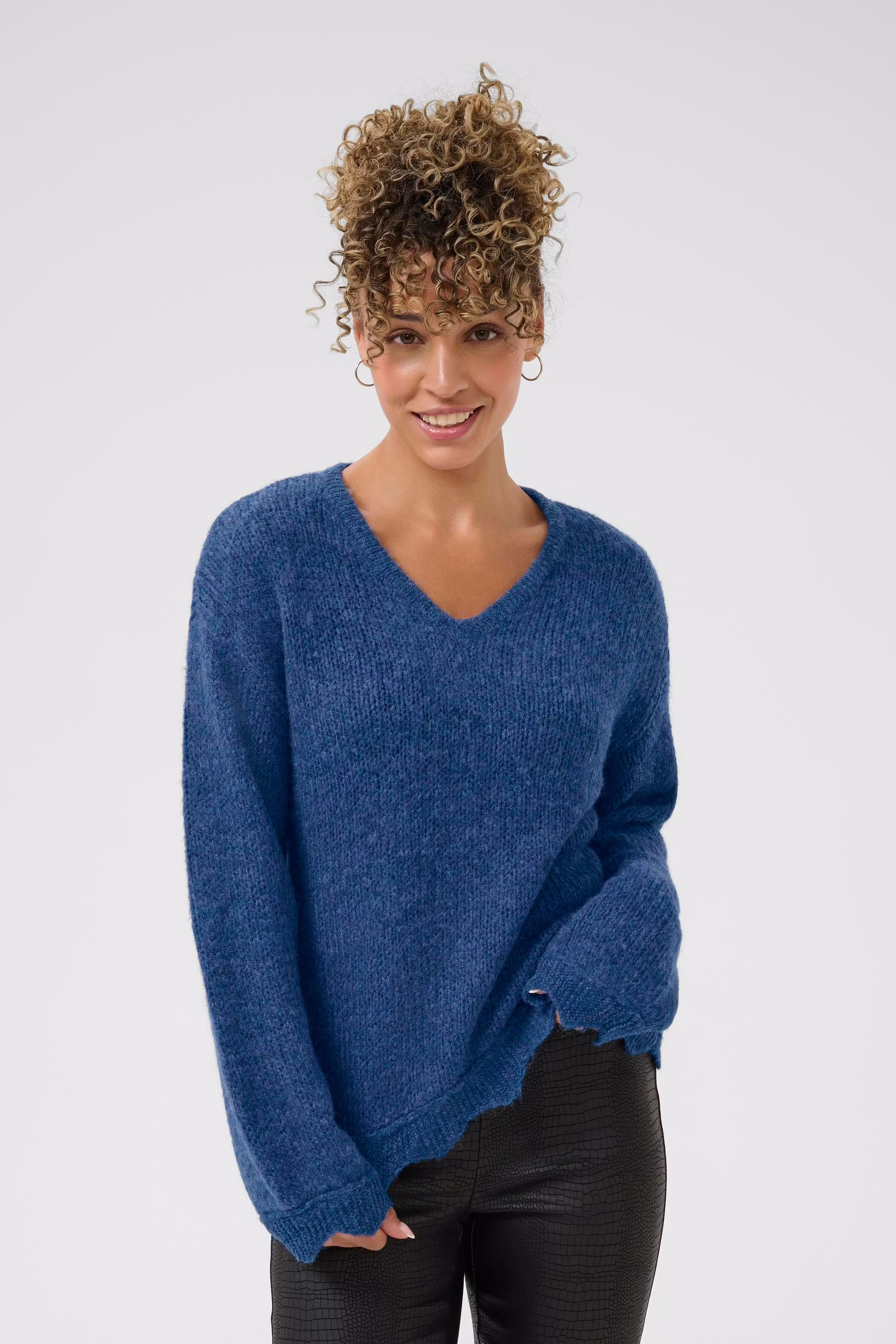 CRNiso Pullover LOOKBOOK FRONT 10614326-194055