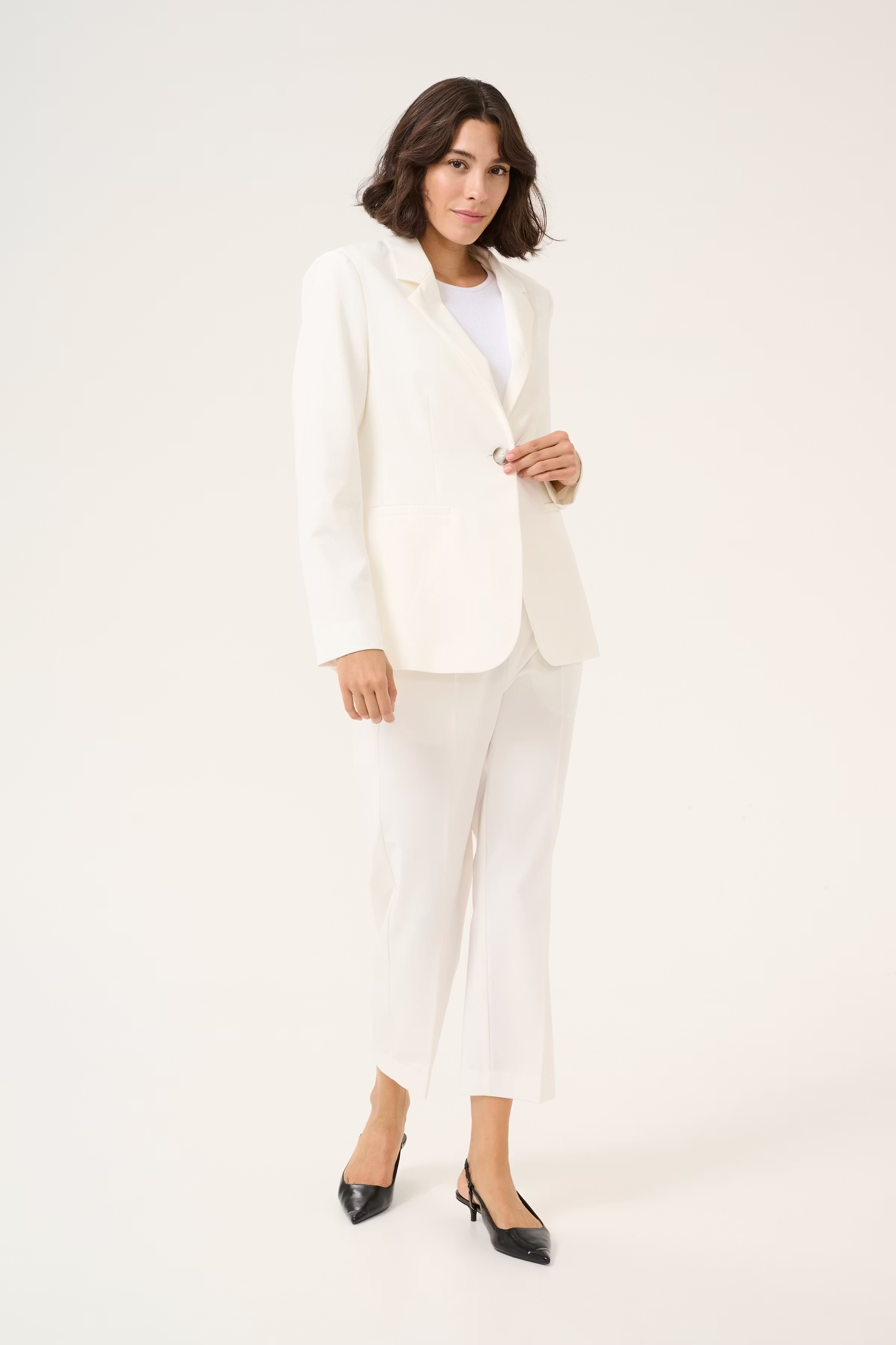 KAsakura Blazer LOOKBOOK FRONT 10506684-110602