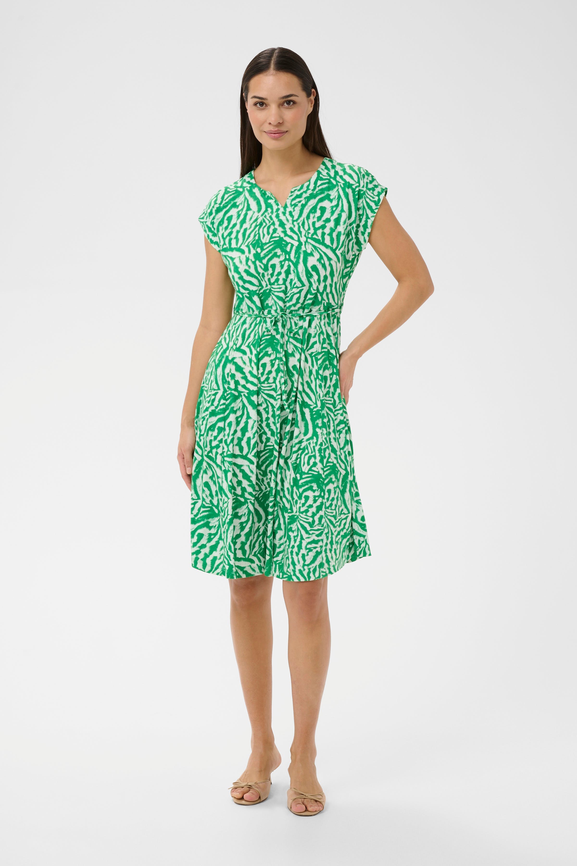 KAbella Klänning LOOKBOOK FRONT 10508466-109122