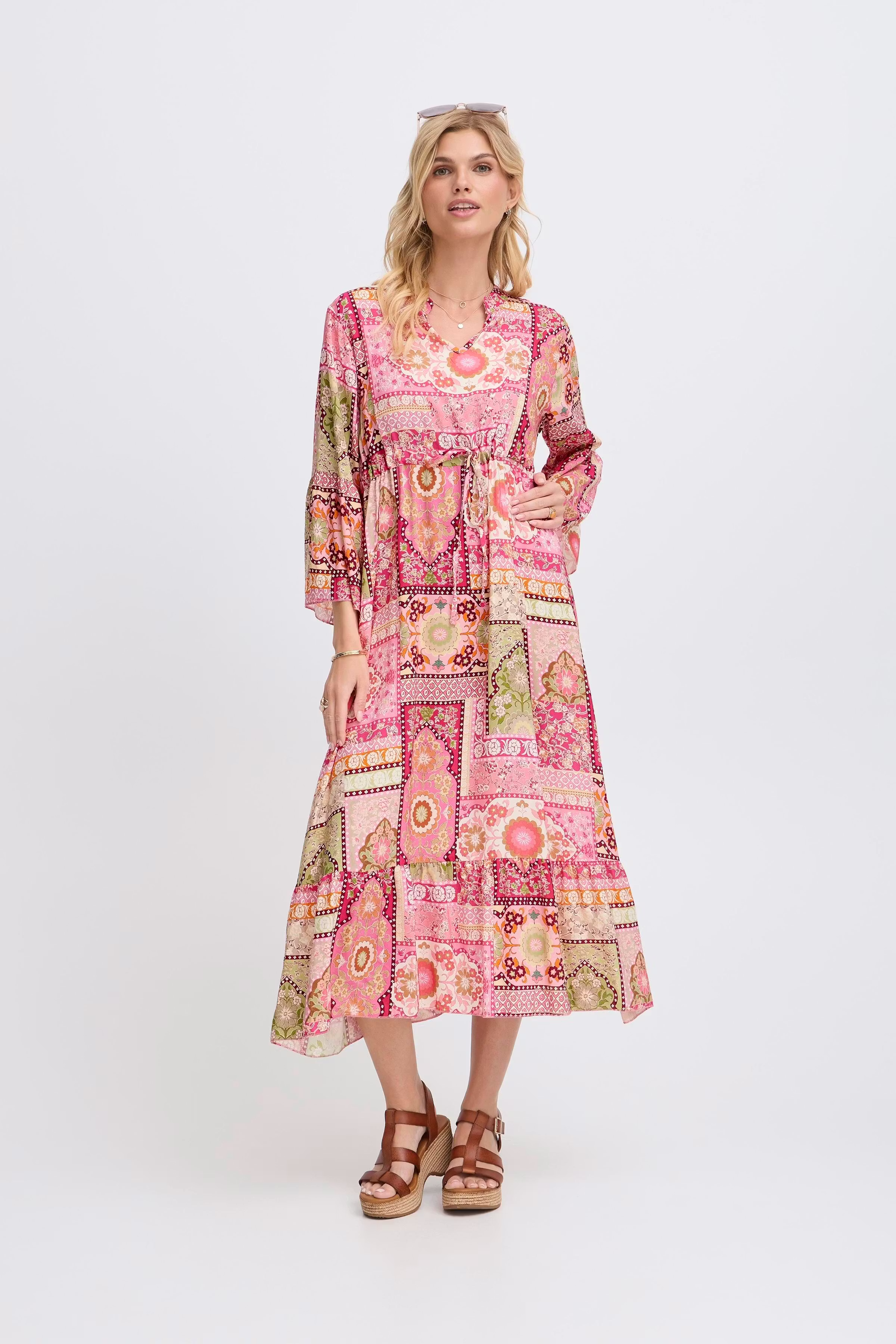 SBGITI Kjole LOOKBOOK FRONT 22101034-182133