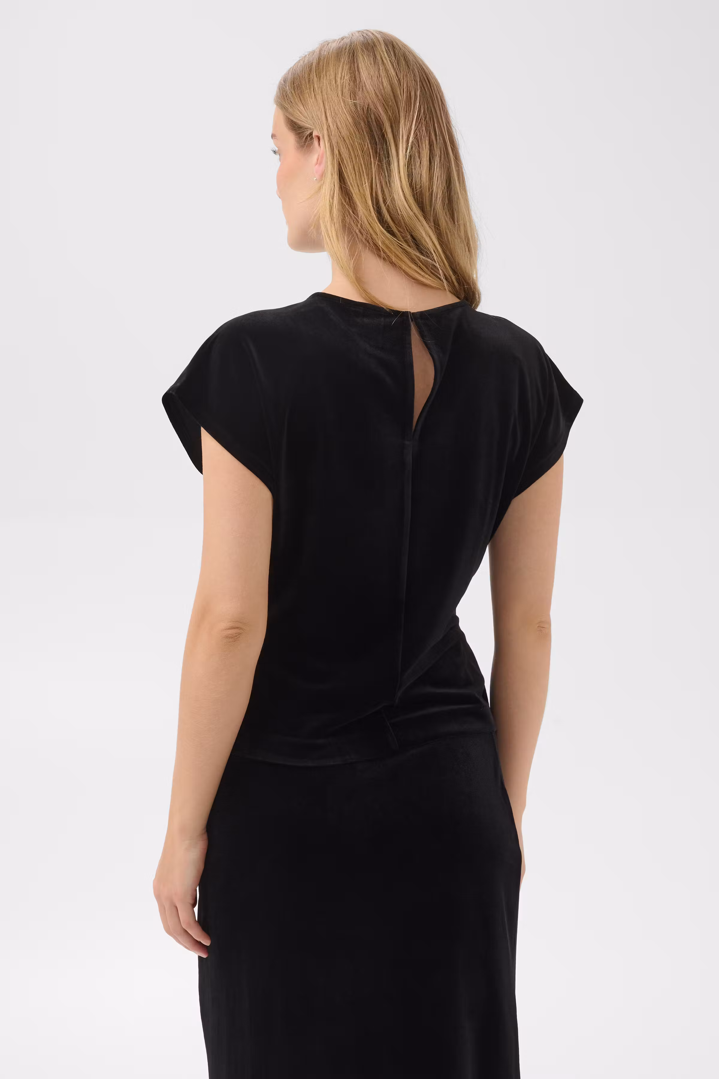 DristiPW Blouse LOOKBOOK BACK 30311104-194008