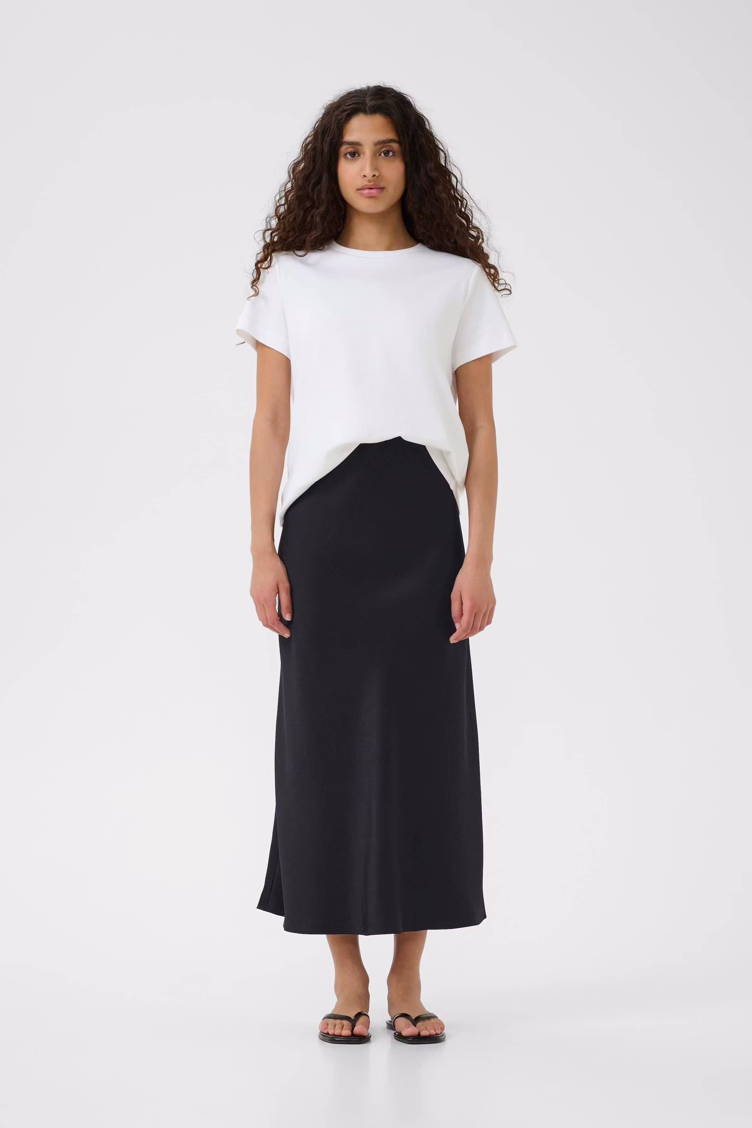 SendraIW Skjørt LOOKBOOK FRONT 30110642-194008