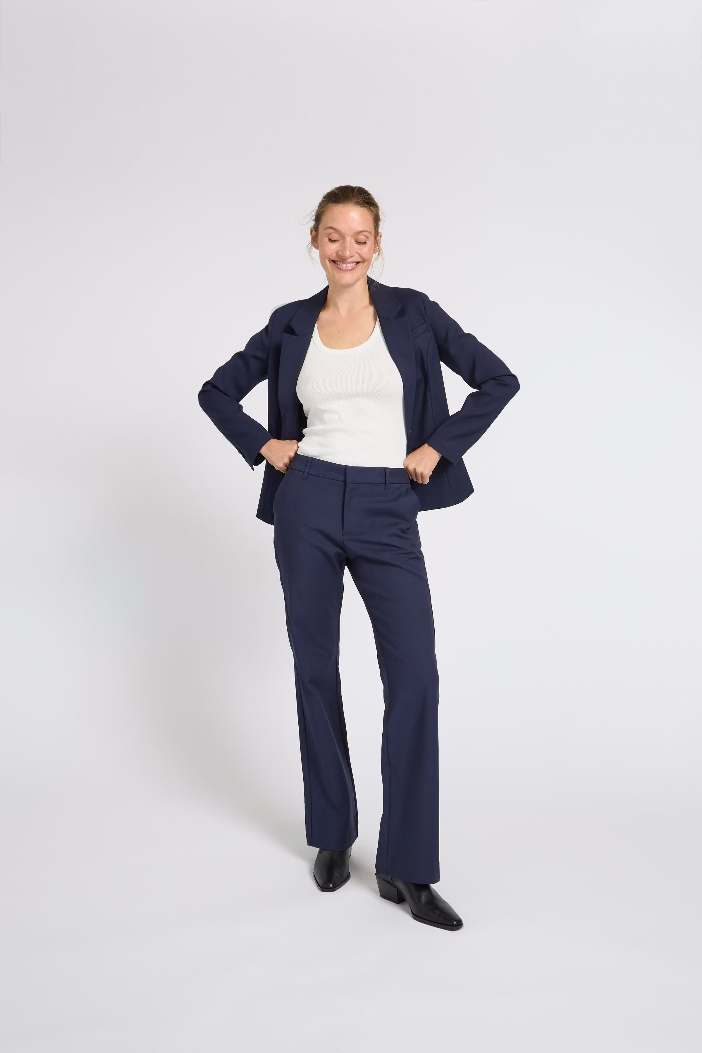 PZBINDY Trousers LOCATION NONE 50210335-194020