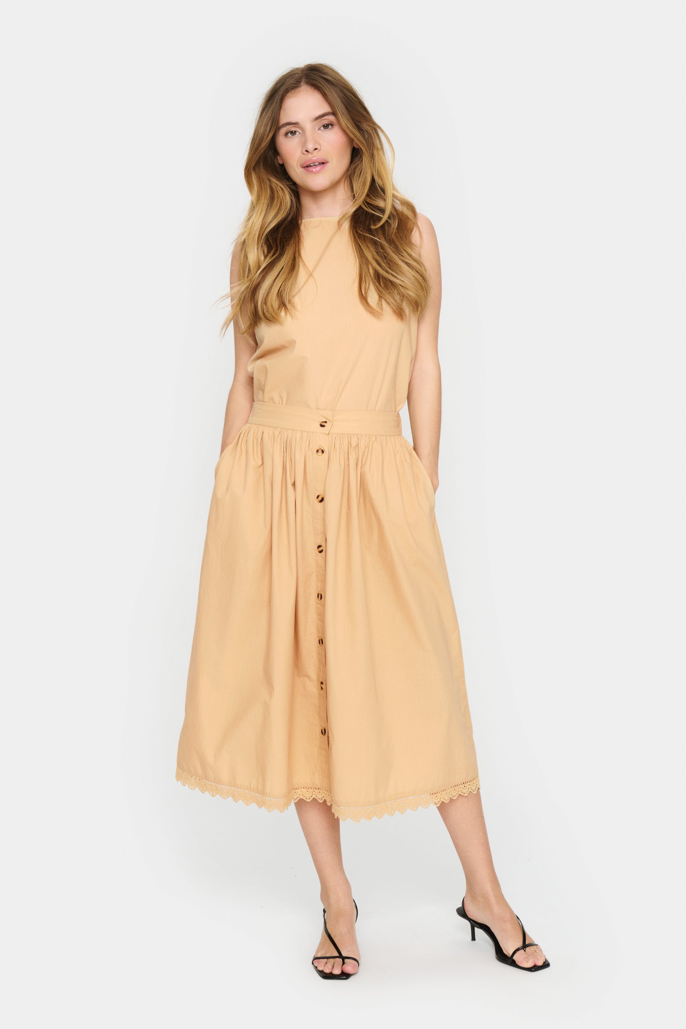 ElvySZ Rock LOOKBOOK FRONT 30513206-160920