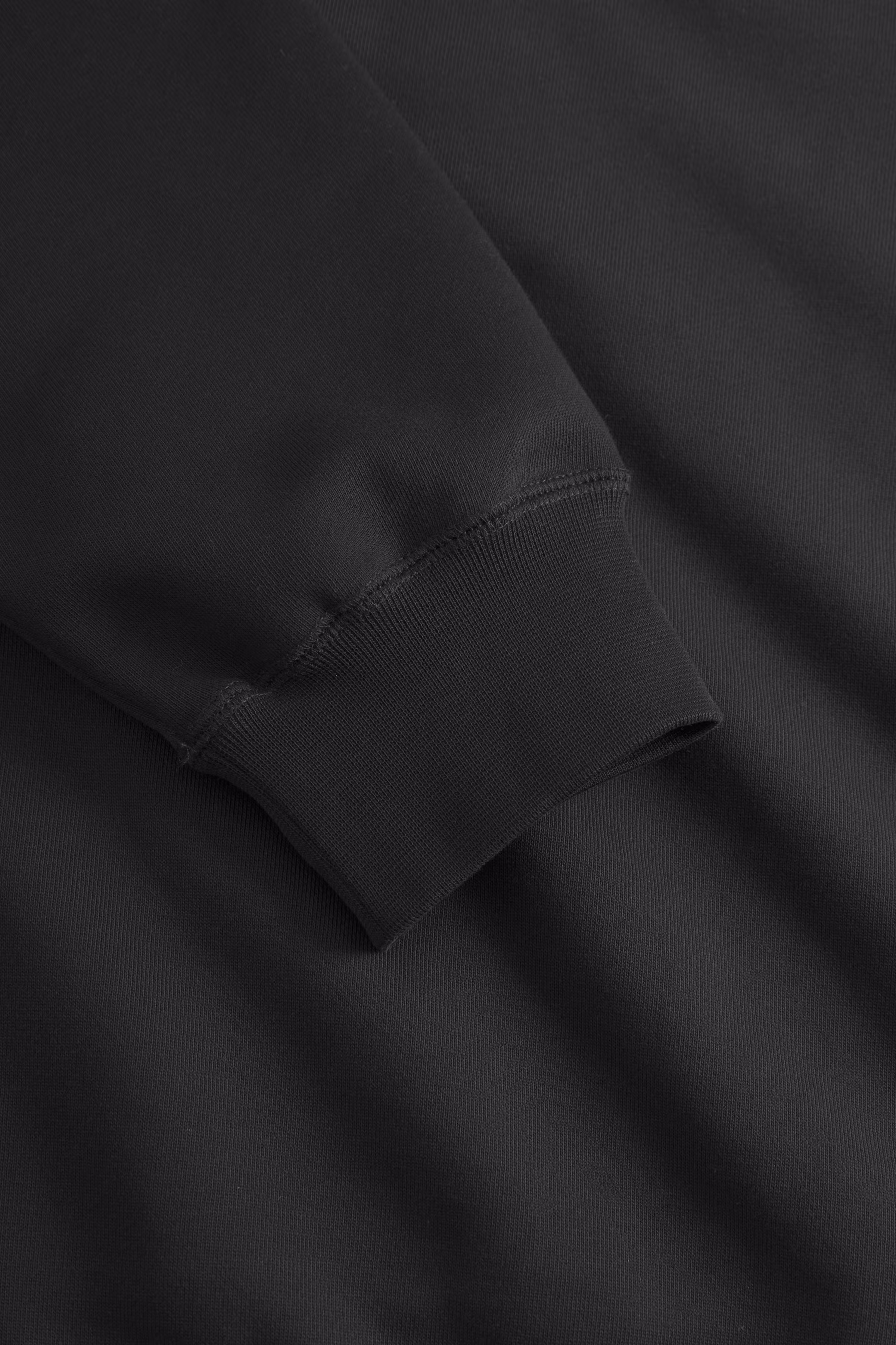 WWHester Sweatshirt PACK DETAIL 30251466-193911