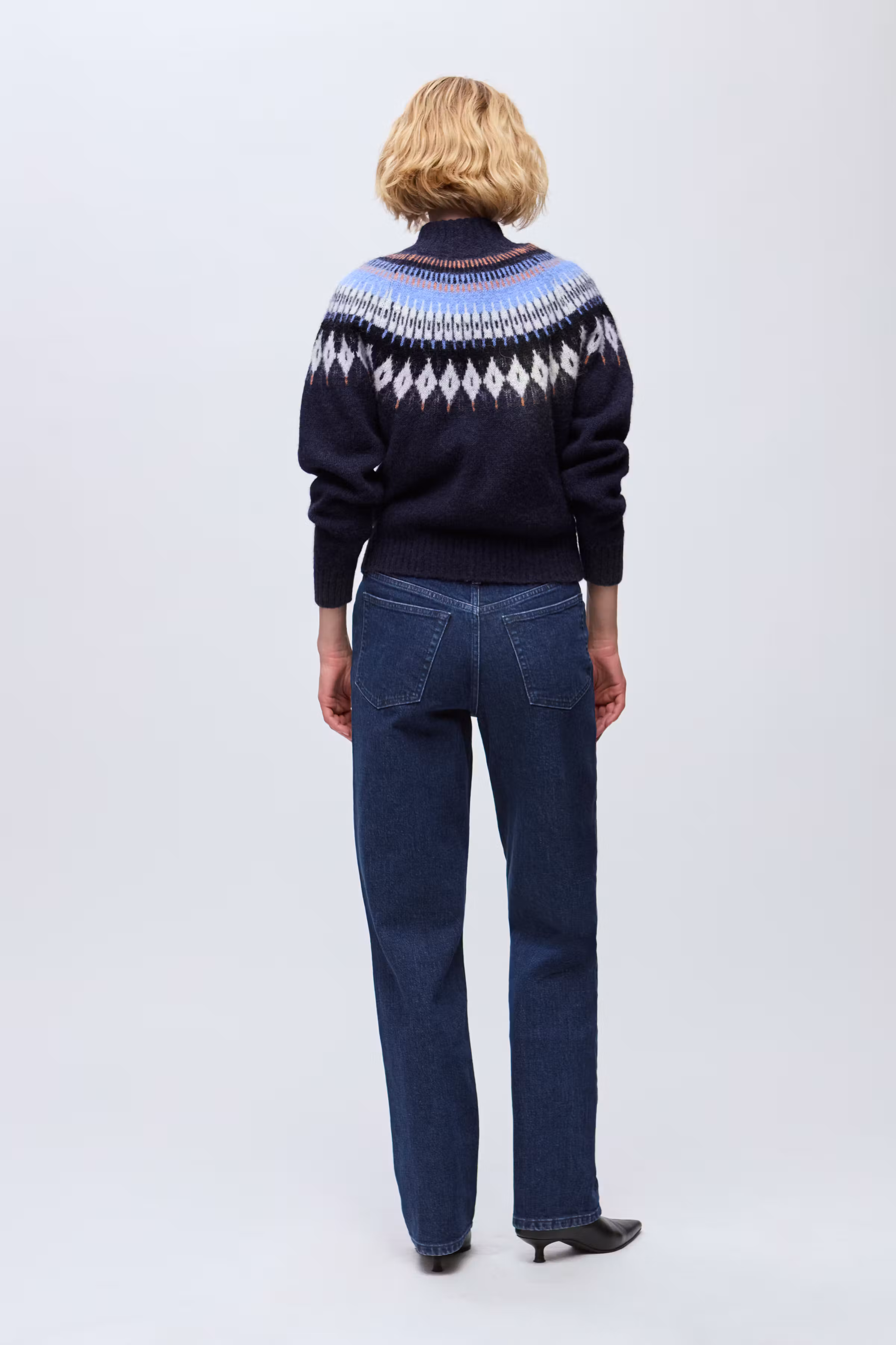 IOFidessa Pullover LOOKBOOK BACK 30600032-BL900