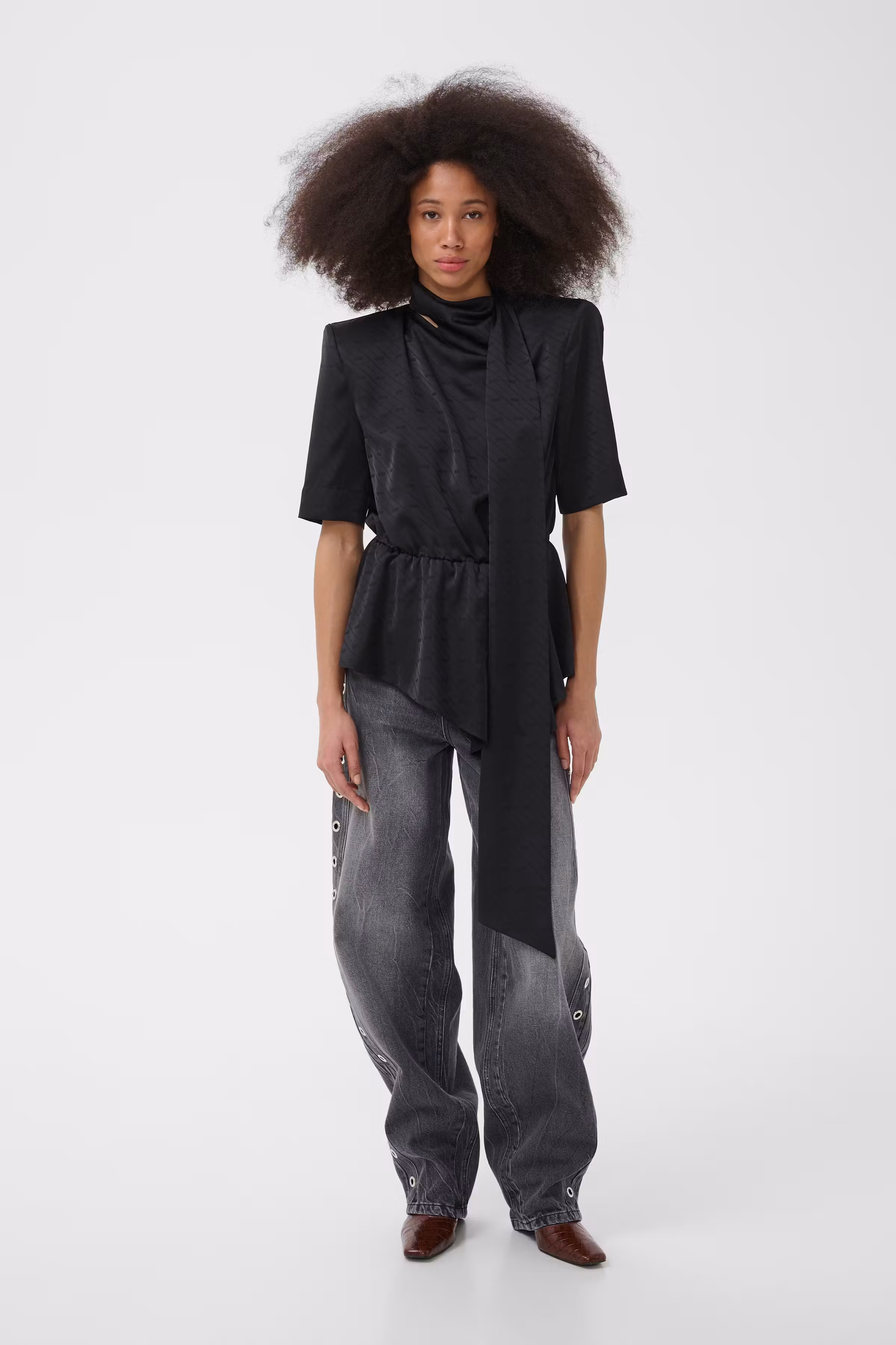 GZestha Bluse LOOKBOOK FRONT 10911567-100017