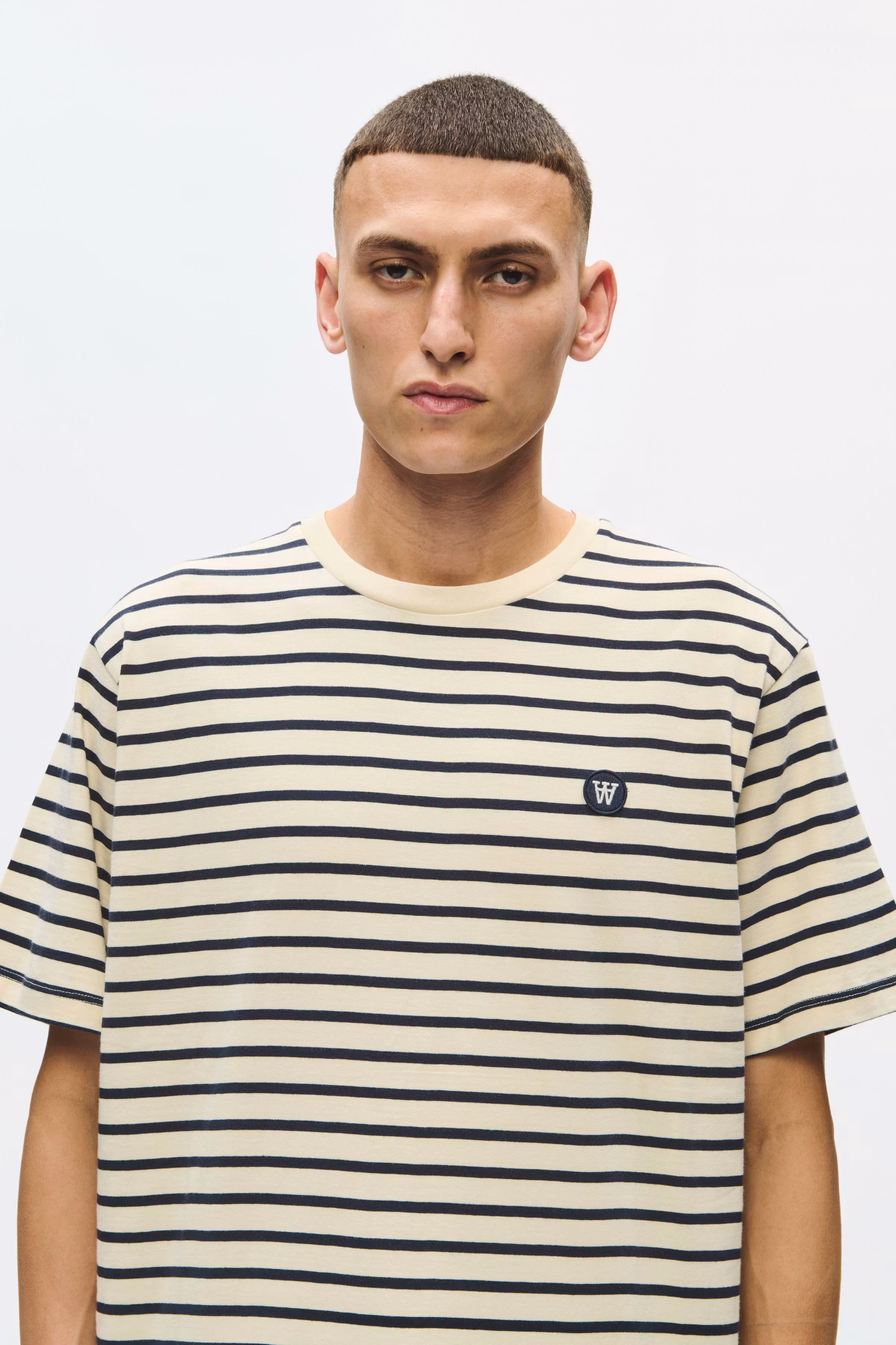 WWAce Stripe T-shirt LOOKBOOK DETAIL 30251373-194009