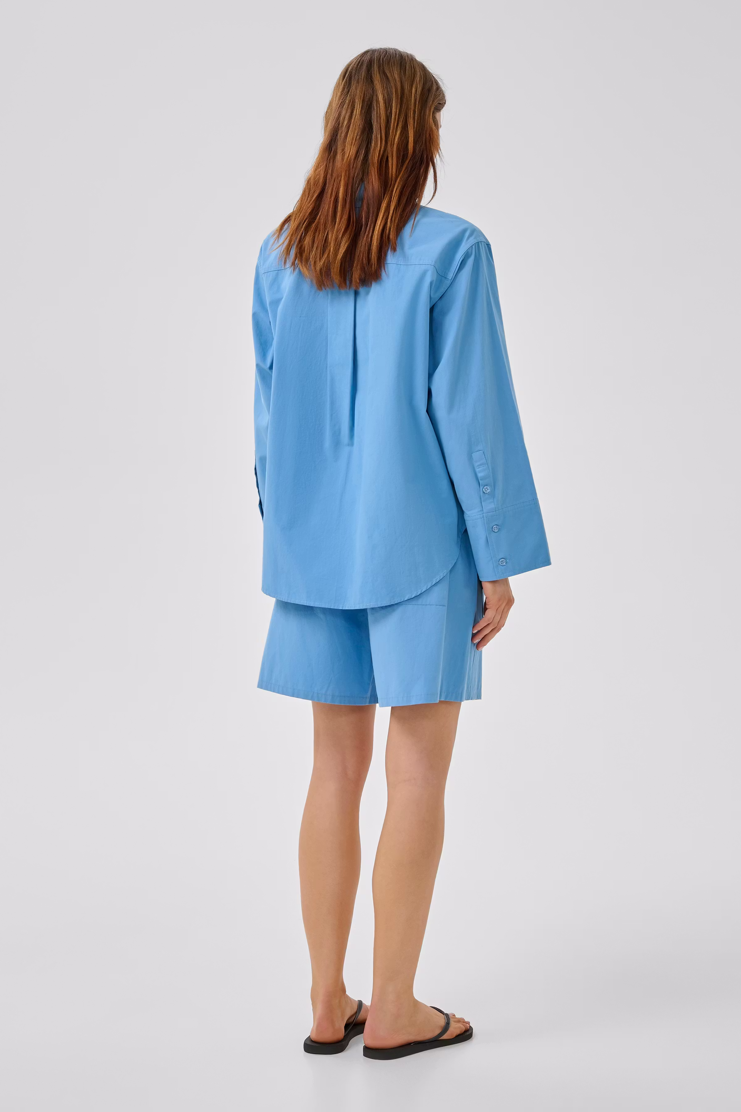 MWSunna Shorts LOOKBOOK BACK 10705586-174030