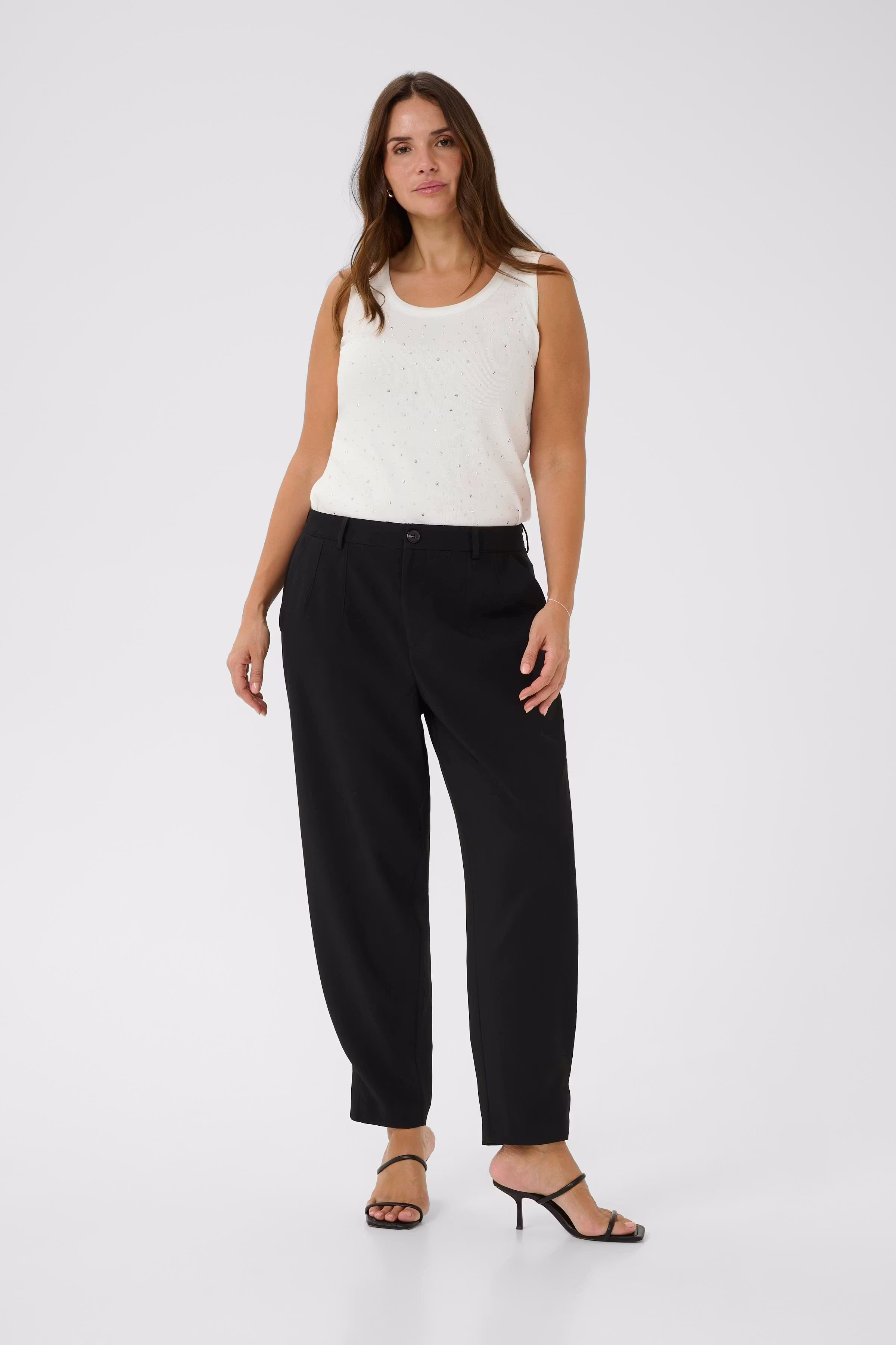KChelia Trousers LOOKBOOK FRONT 10584011-100121