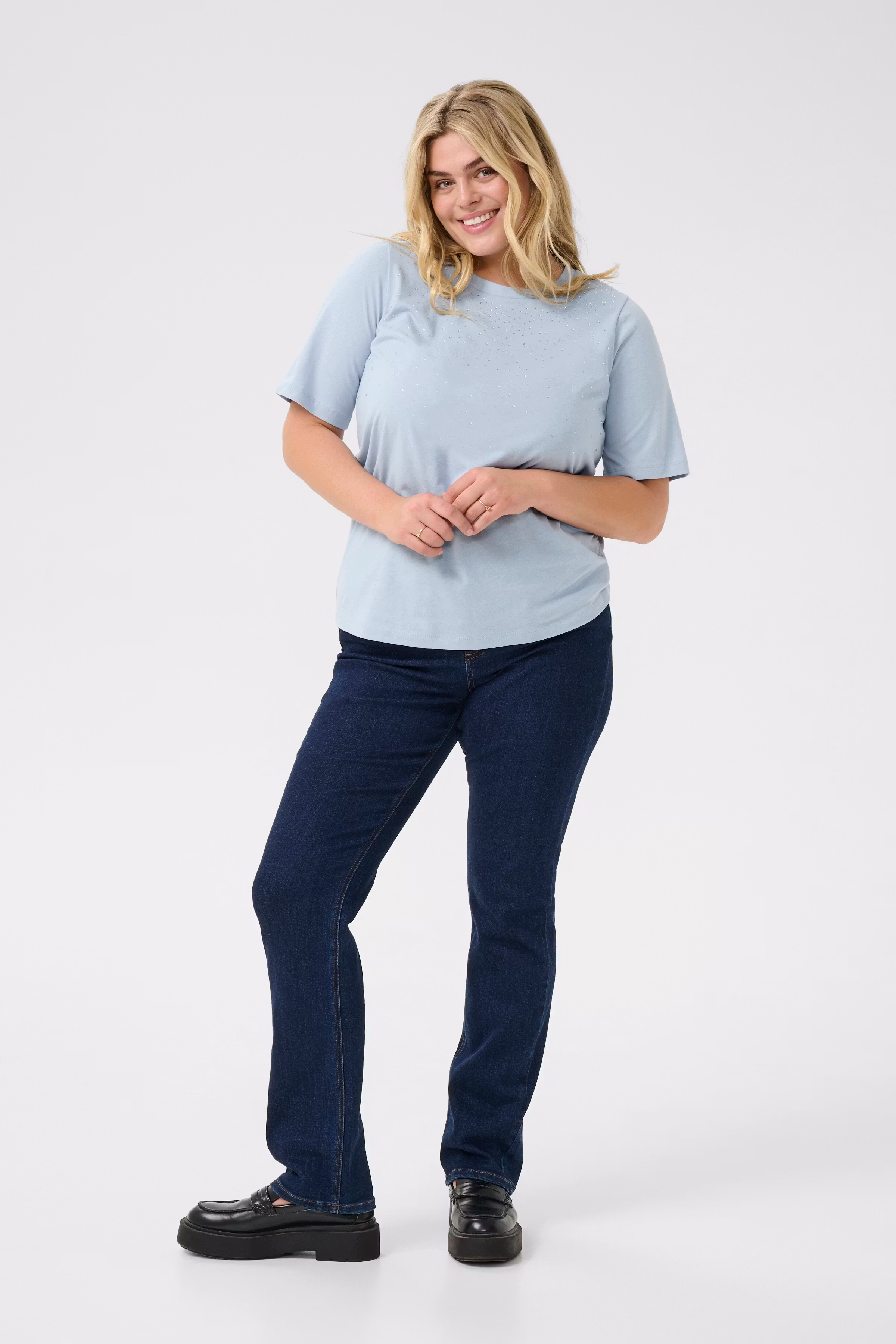 KCmerisa T-shirt LOOKBOOK FRONT 10583066-164016