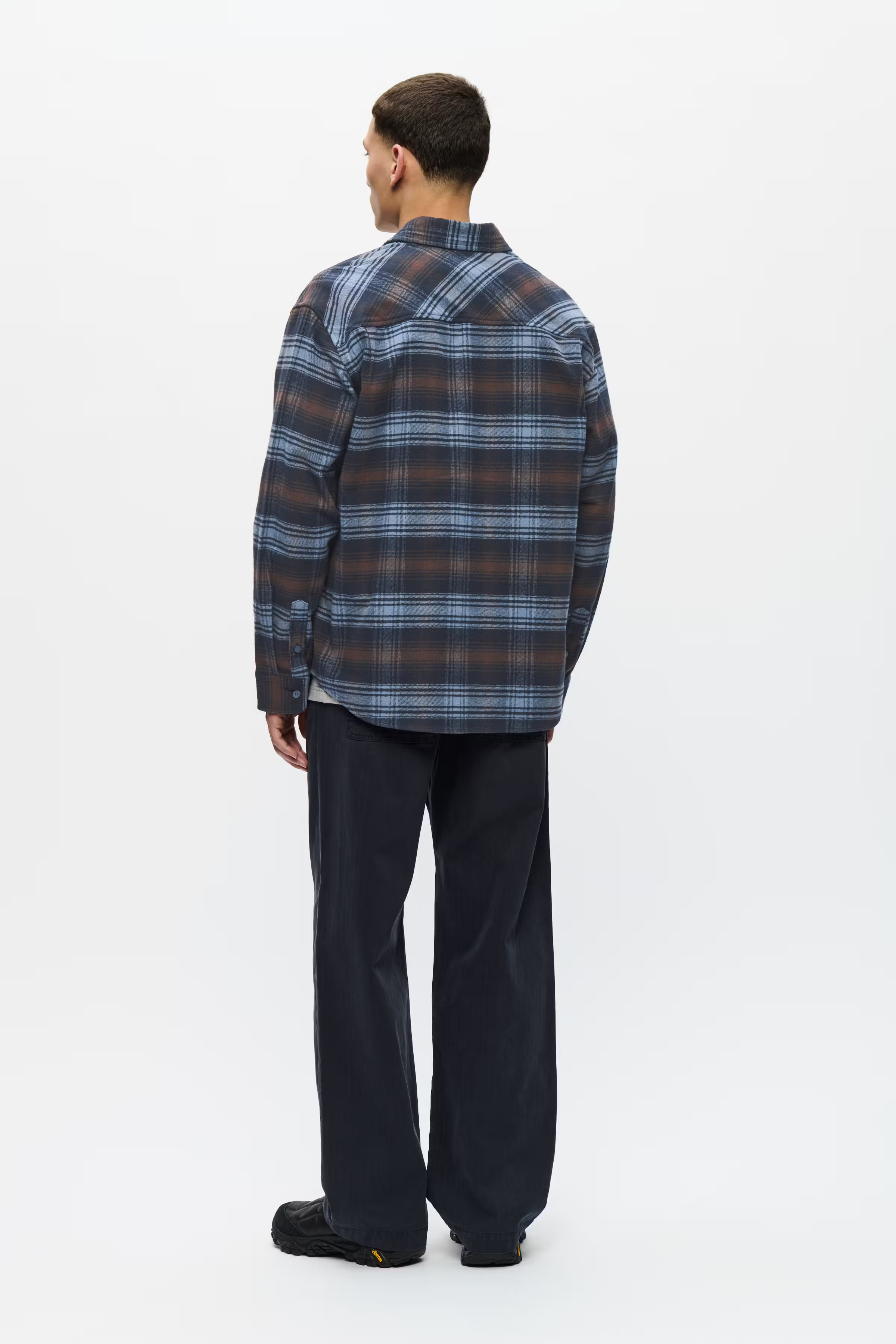 WWCooper Shirt LOOKBOOK BACK 30251509-304202