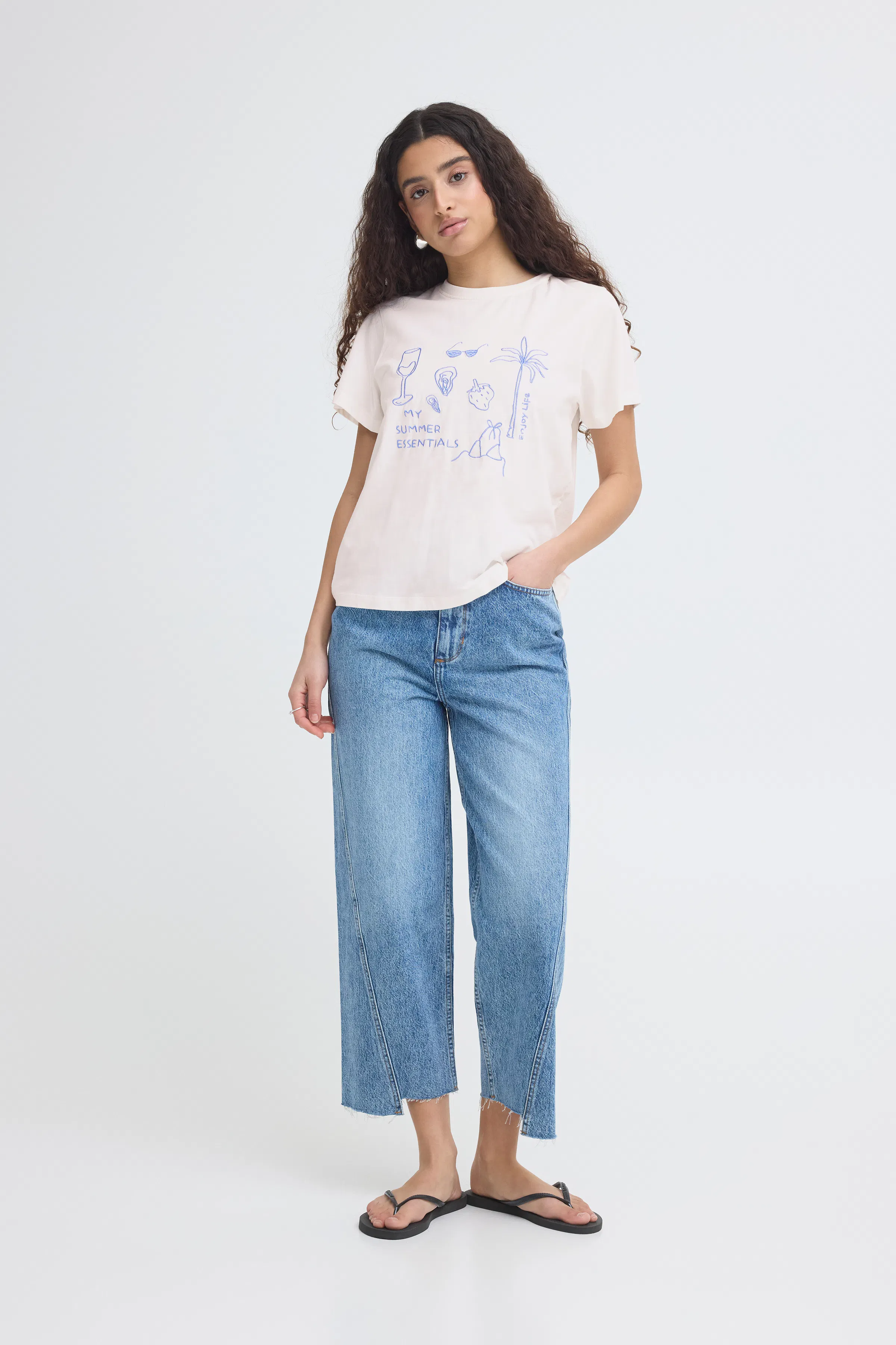 IHNOVOLA T-shirt LOOKBOOK FRONT 20125861-900007074