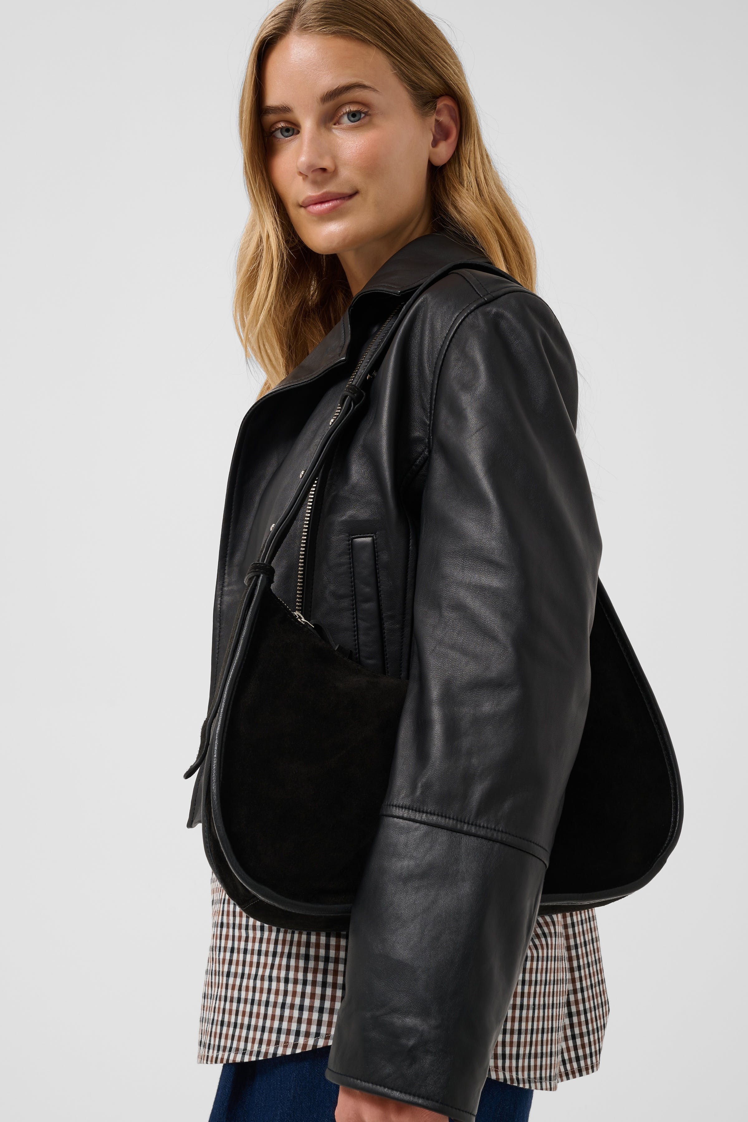 CoriliaPW Bag LOOKBOOK DETAIL 30310905-194008